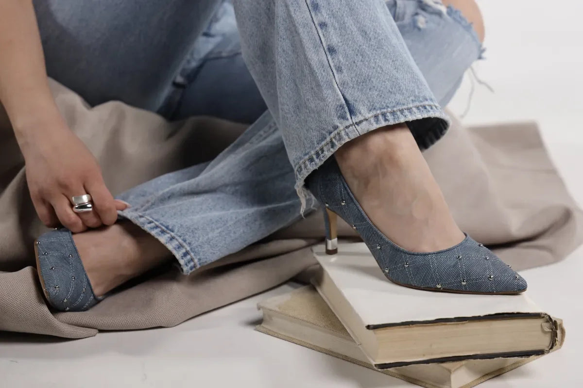 Prva pomoć za cipele: Kako popraviti manja oštećenja kod kuće - Obuća Monah