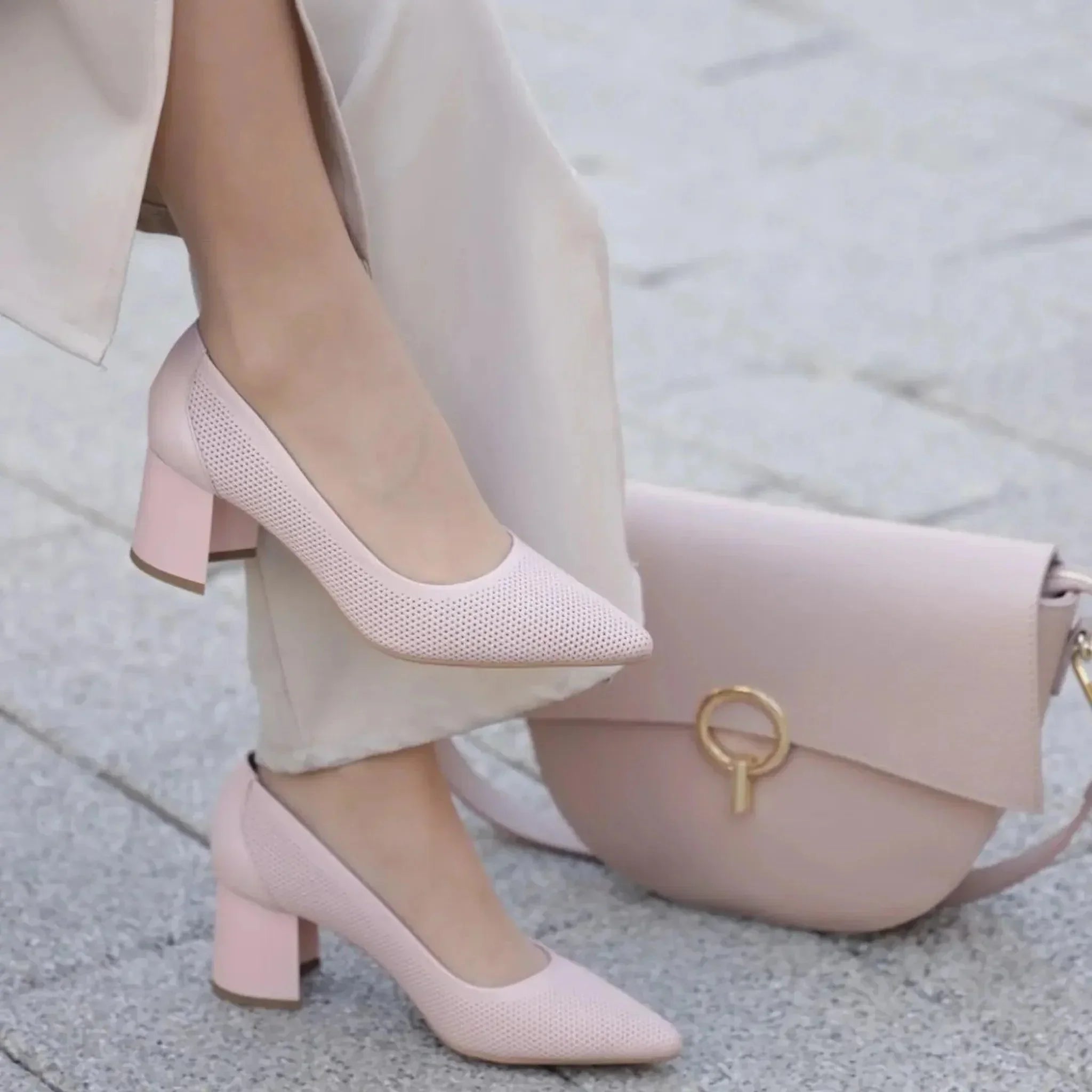 She Vinni - Obuća Monah