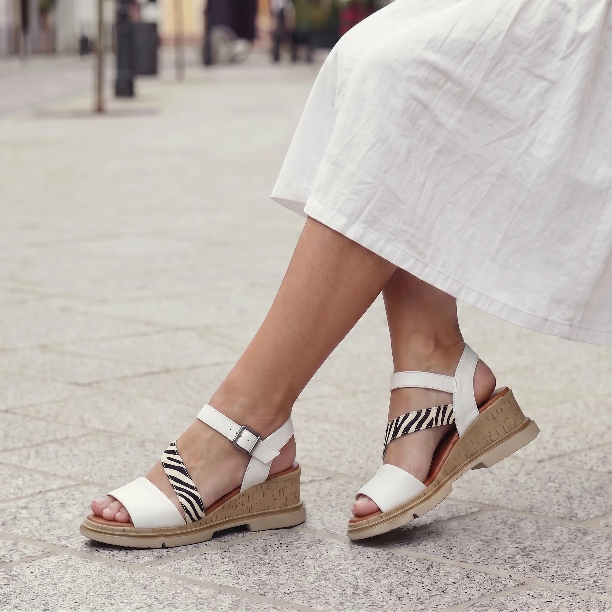 Ballerins 2200 bela on foot 02