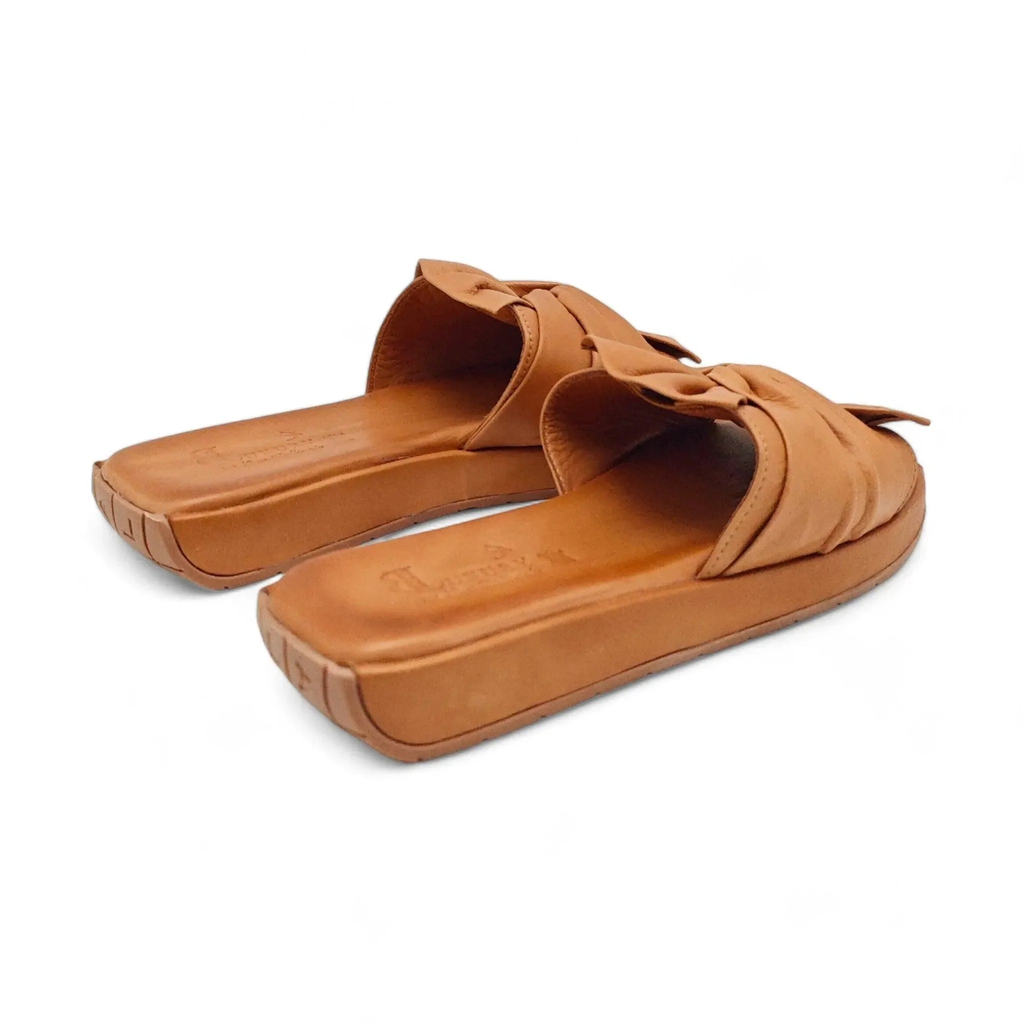 Ballerins 102 oker pogled straga