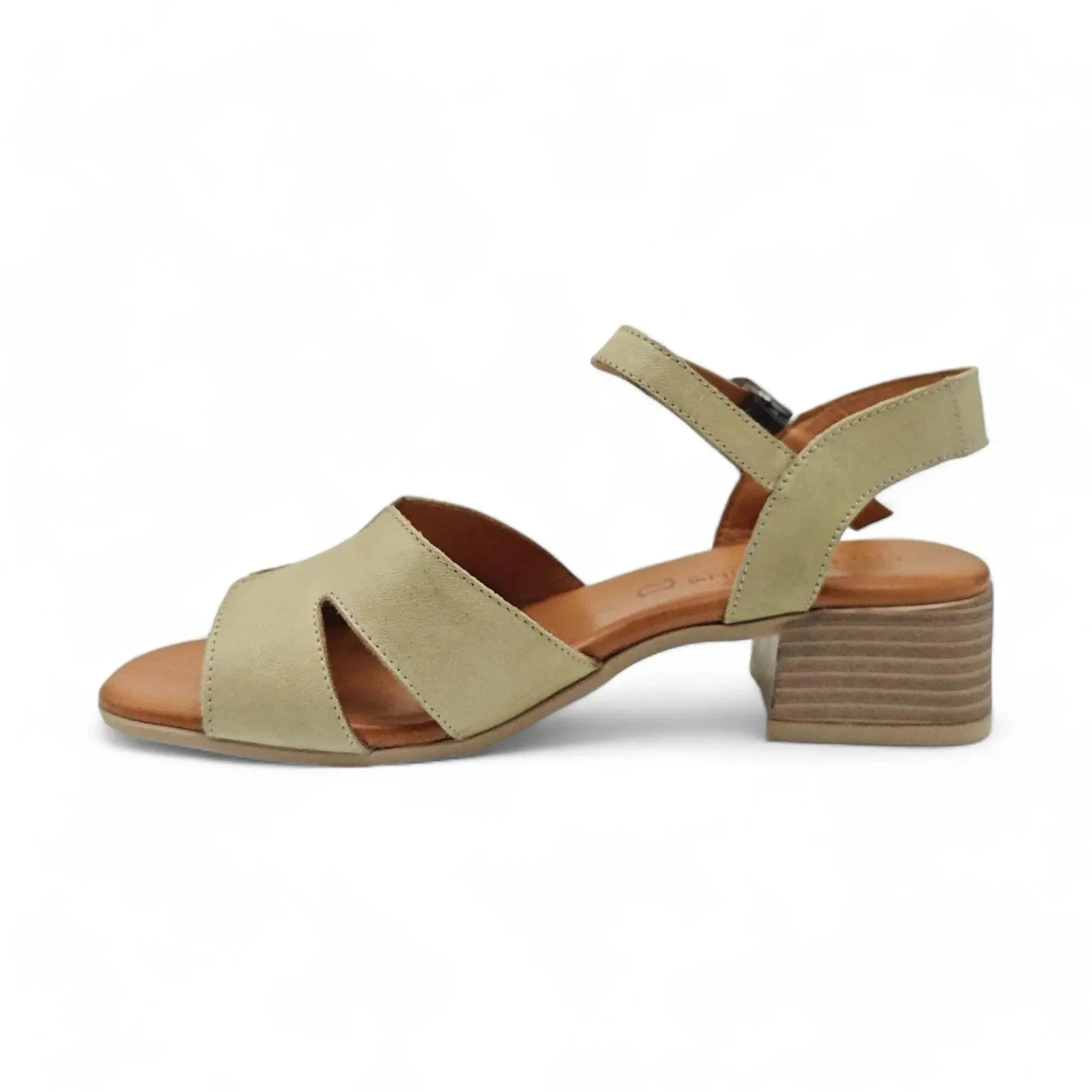 Ballerins 1515 svetlo maslinasta pogled levo