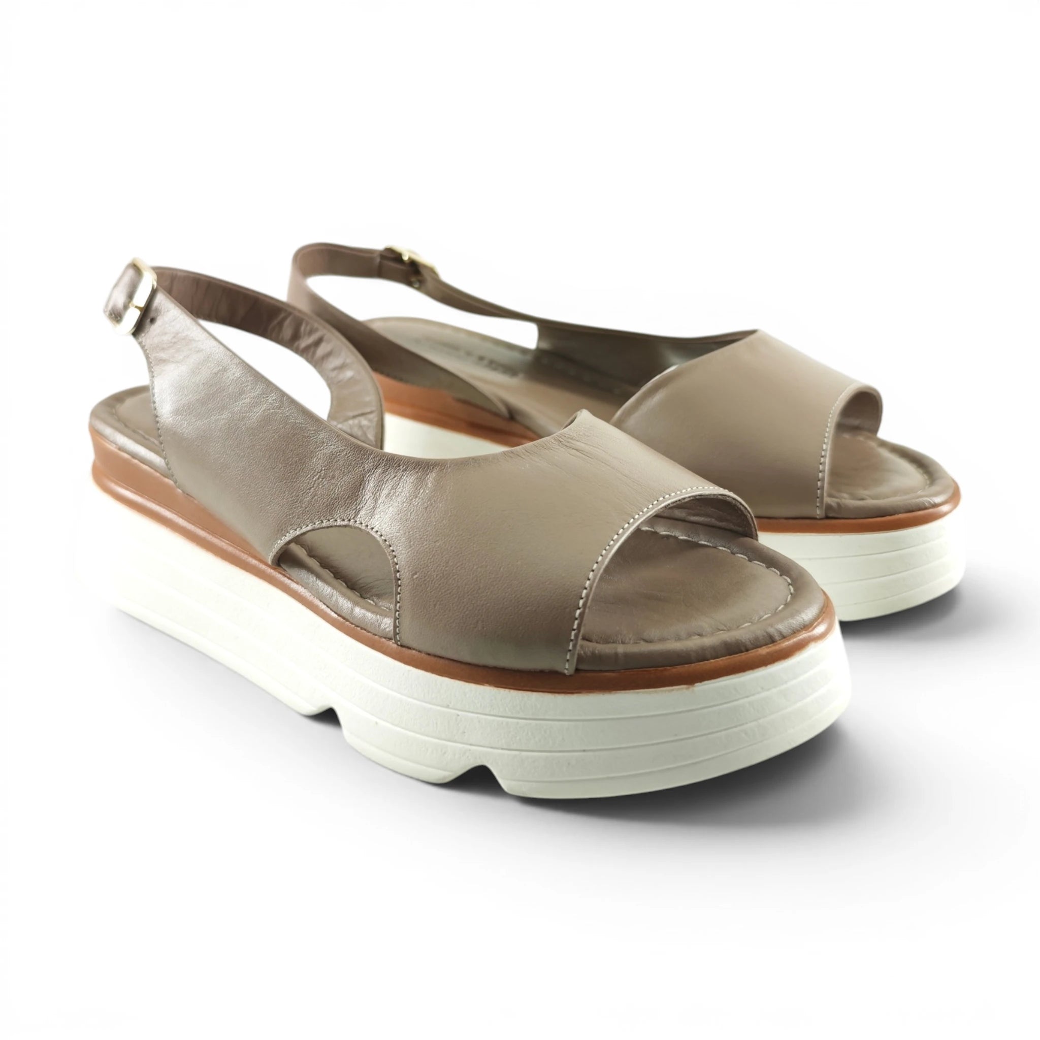 Bulldozer 261578 taupe pogled spreda