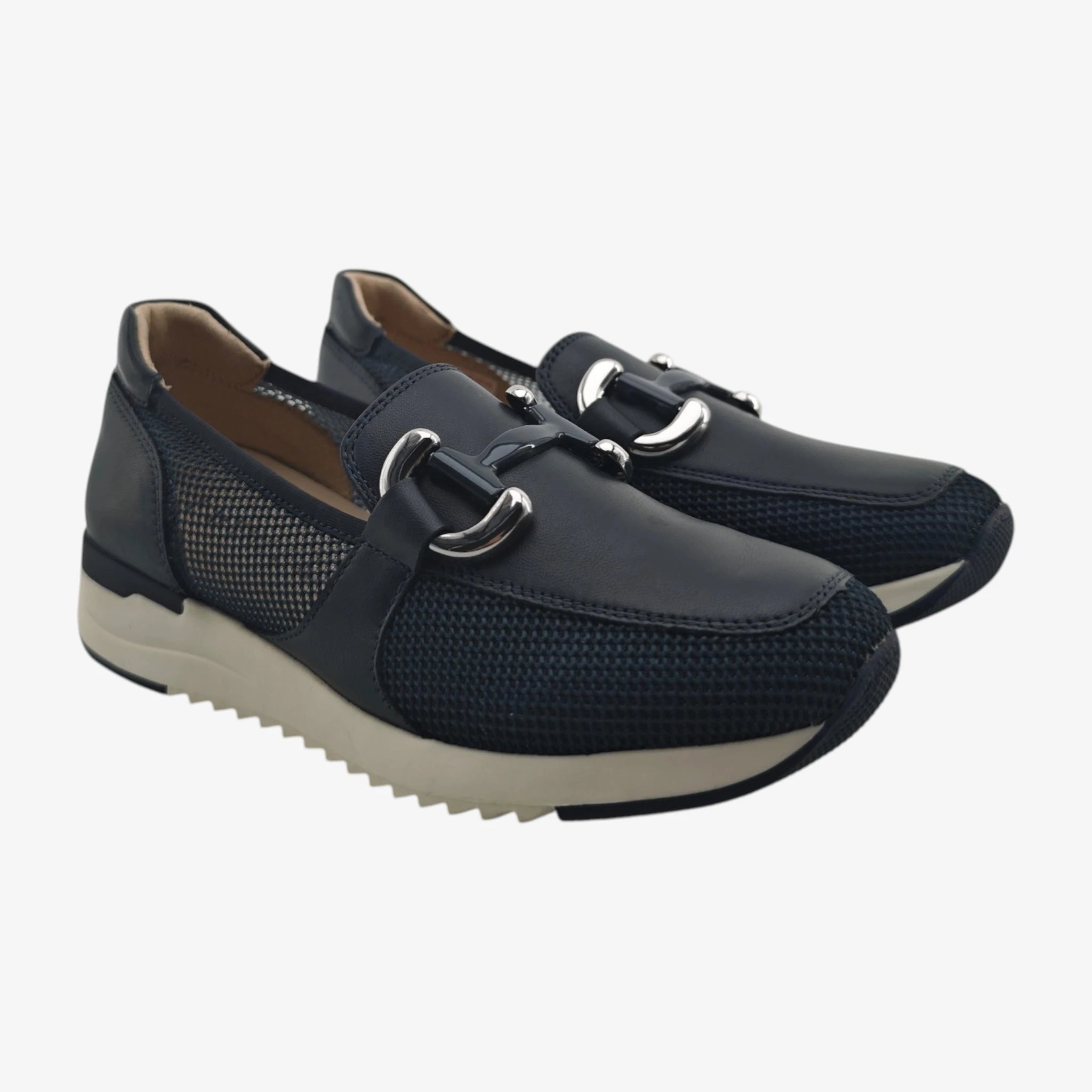 Caprice 24536 teget pogled spreda