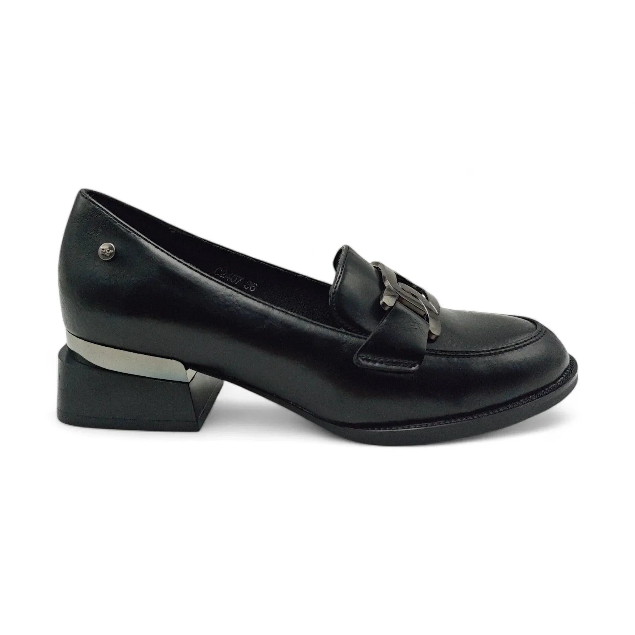 Emelie Strandberg 2407 crna pogled desno