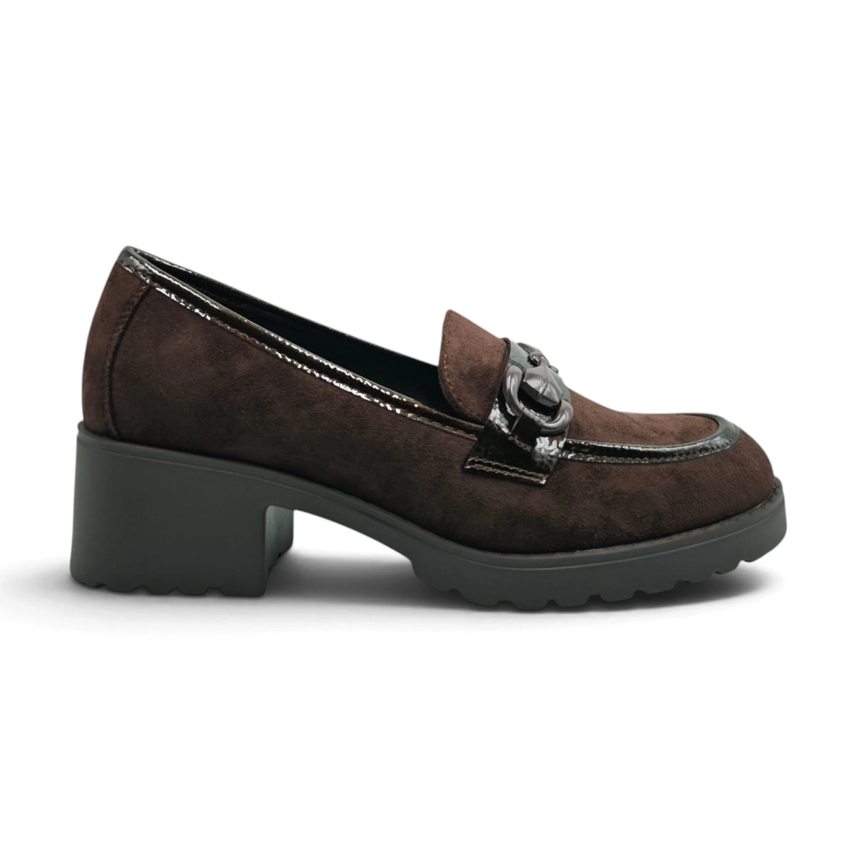 Emelie Strandberg 2602 braon pogled desno