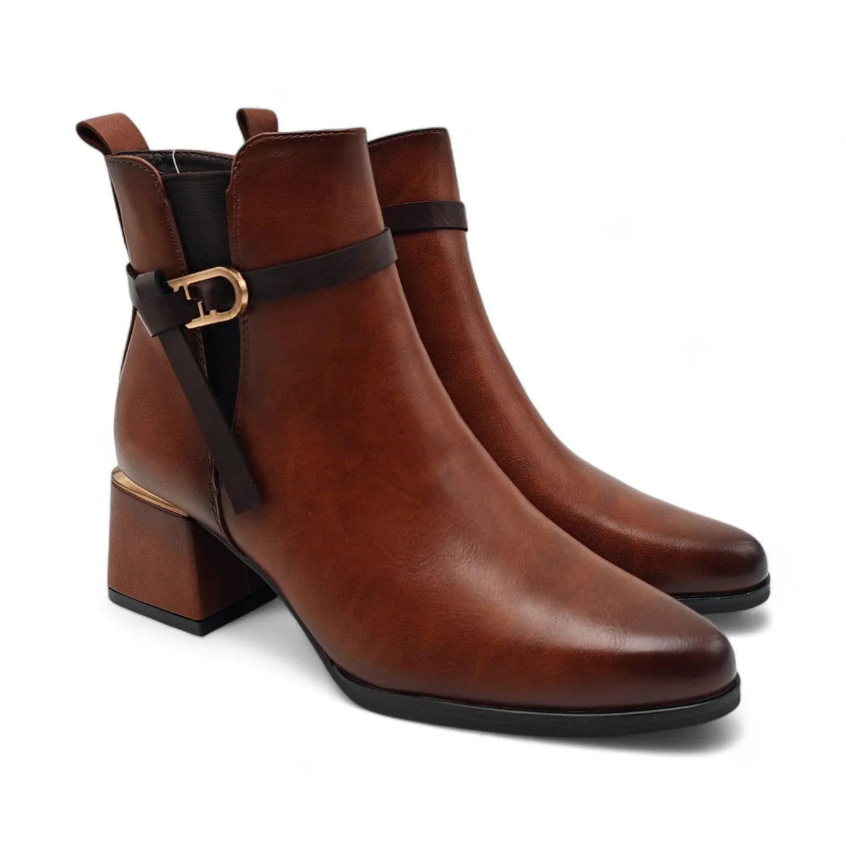 Emelie Strandberg 3715 smeđa pogled spreda