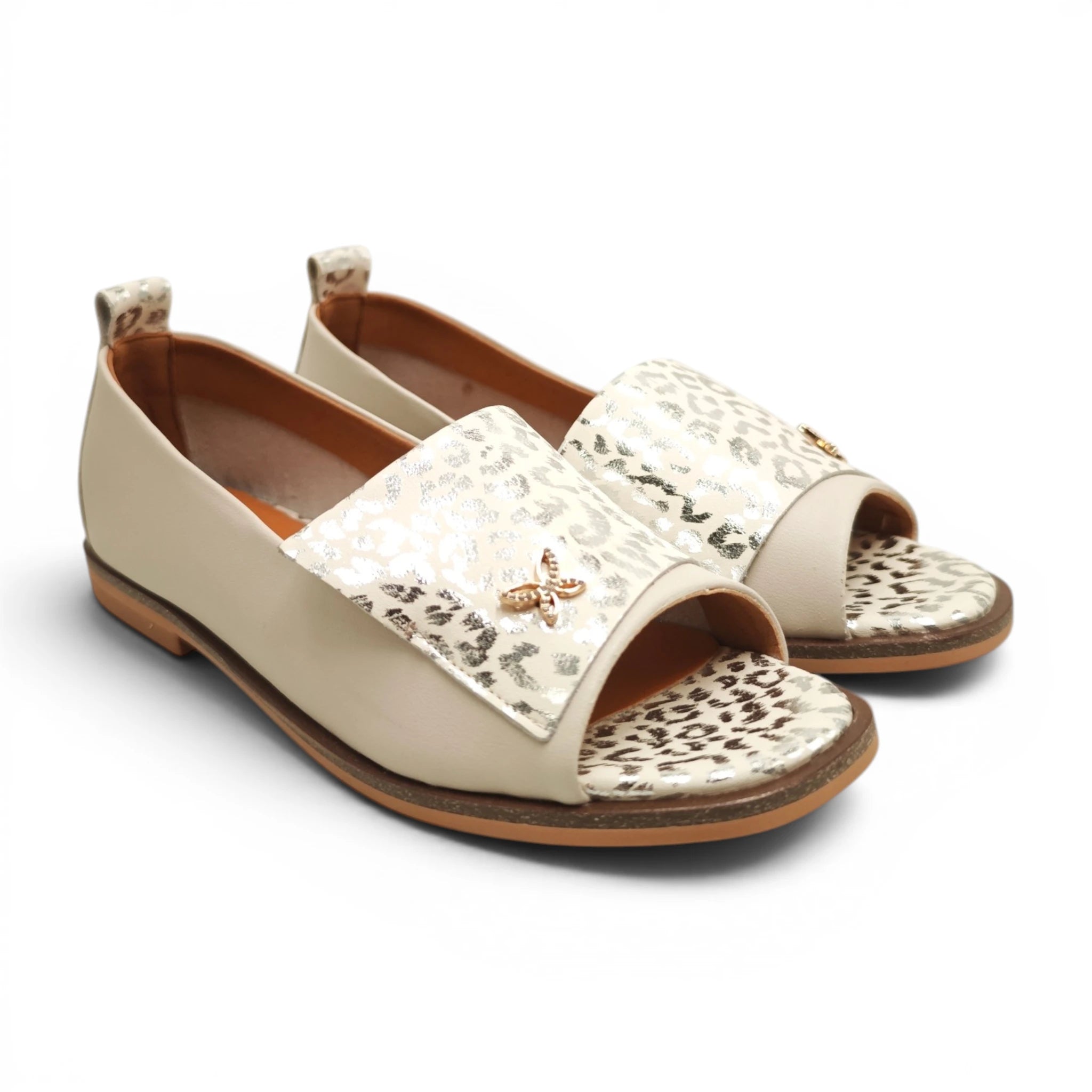 Emelie Strandberg 656 bela pogled spreda