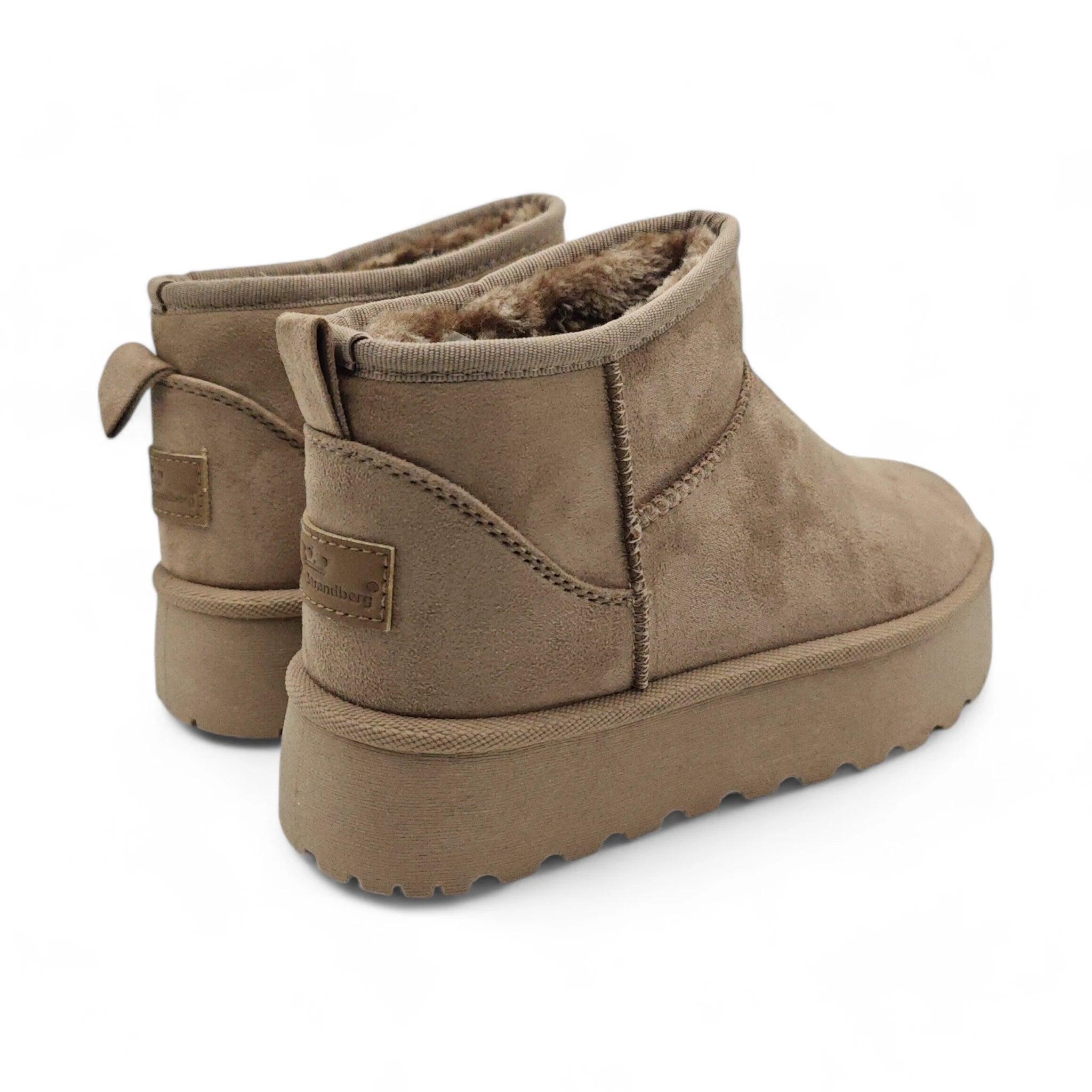 Emelie Strandberg UGG šunjalice ravne gležnjače na navlačenje 10 - Obuća Monah
