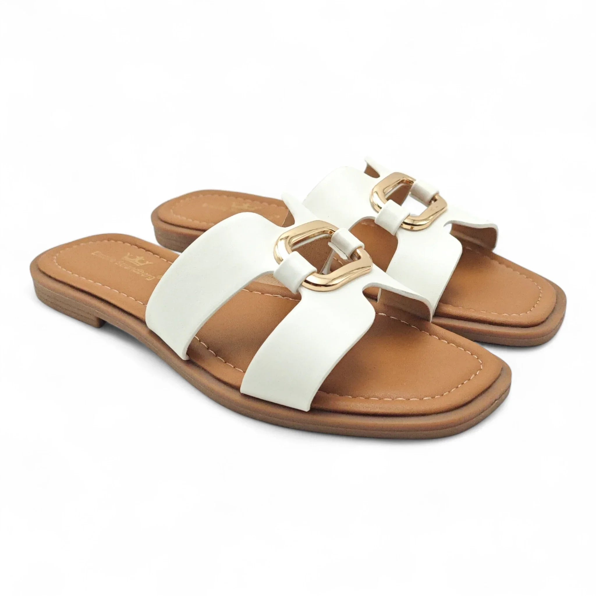 Emelie Strandberg 2586 bela pogled spreda