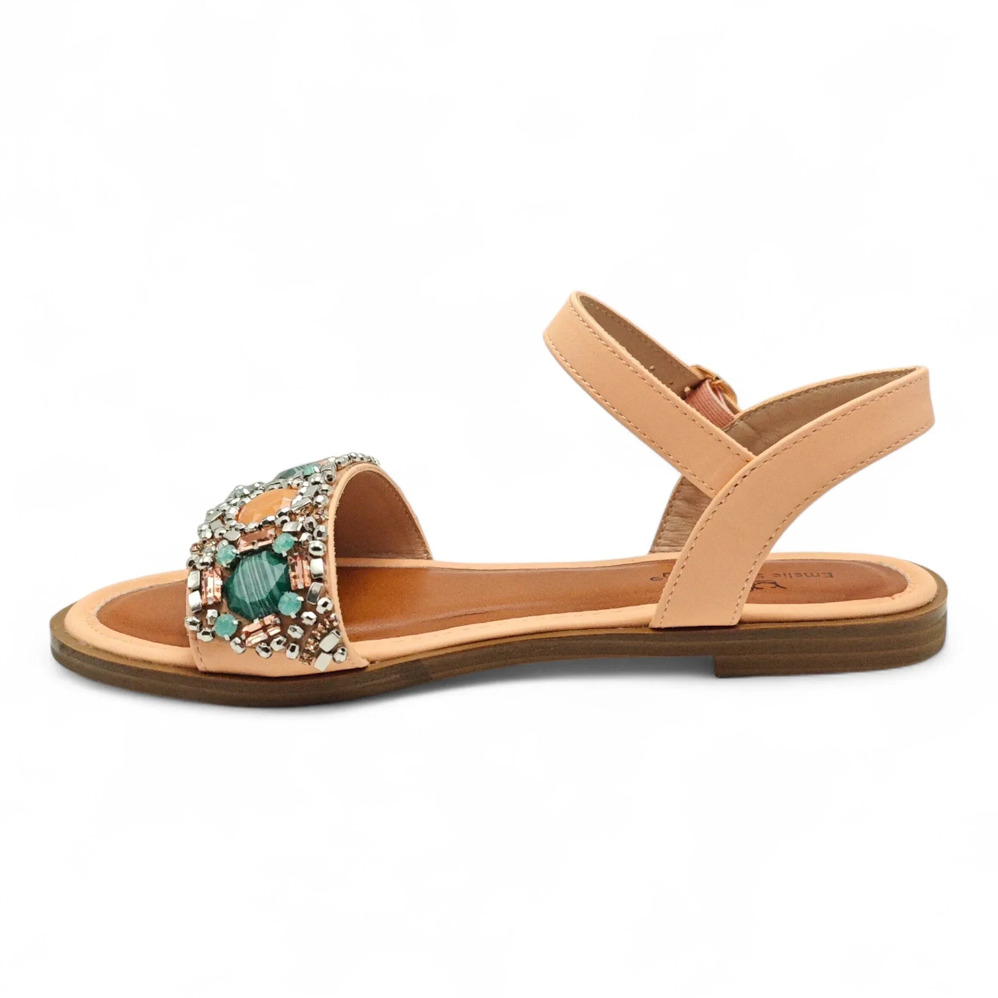 Emelie Strandberg 1274 bež pogled levo