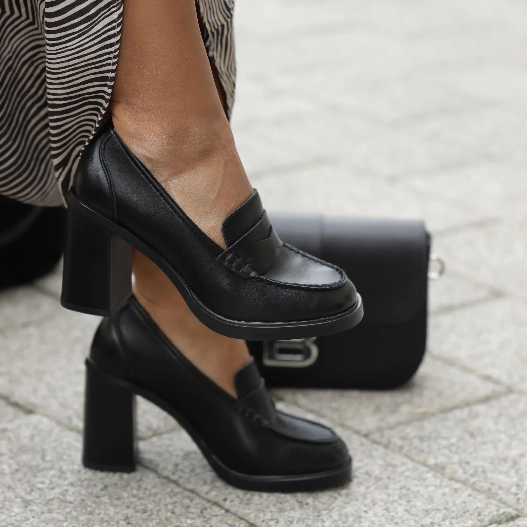 Emelie Strandberg klasične loafersice na blok štiklu 3682 - Obuća Monah