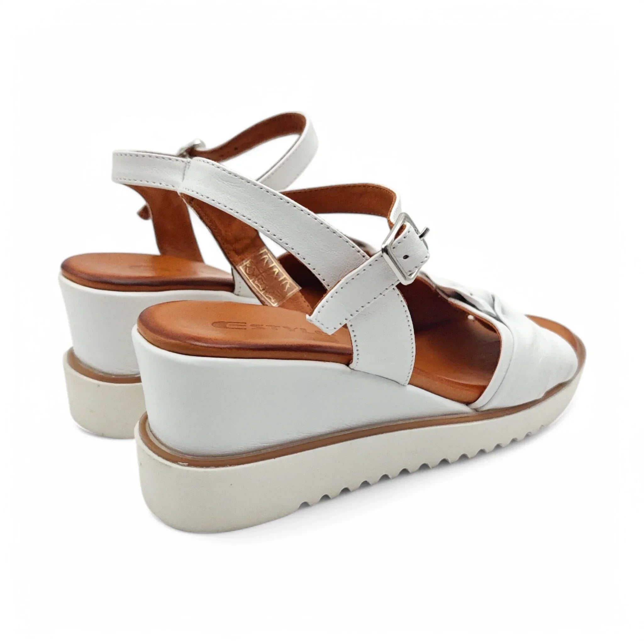 Estyle 783 bela pogled straga