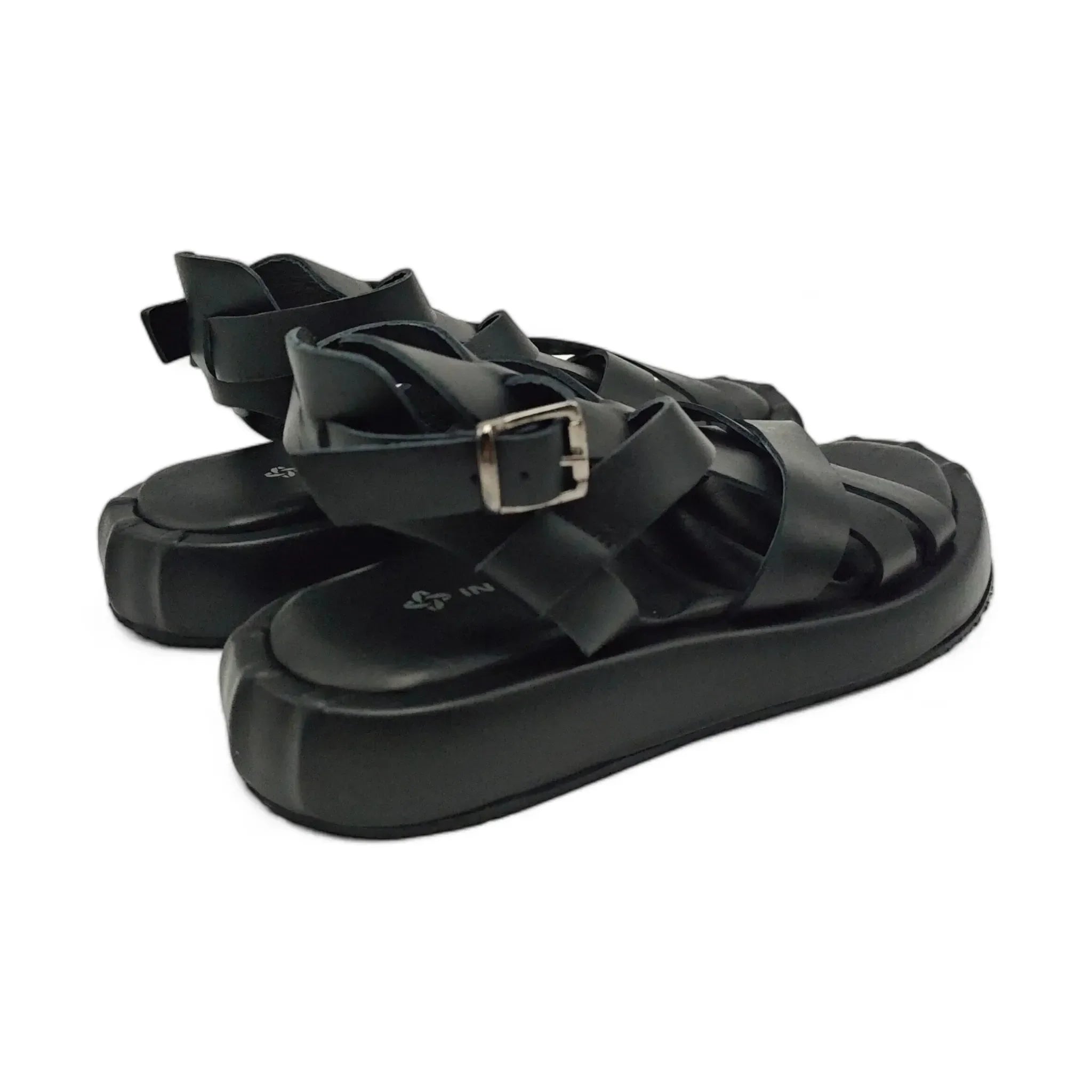Invento 112039 crna pogled straga