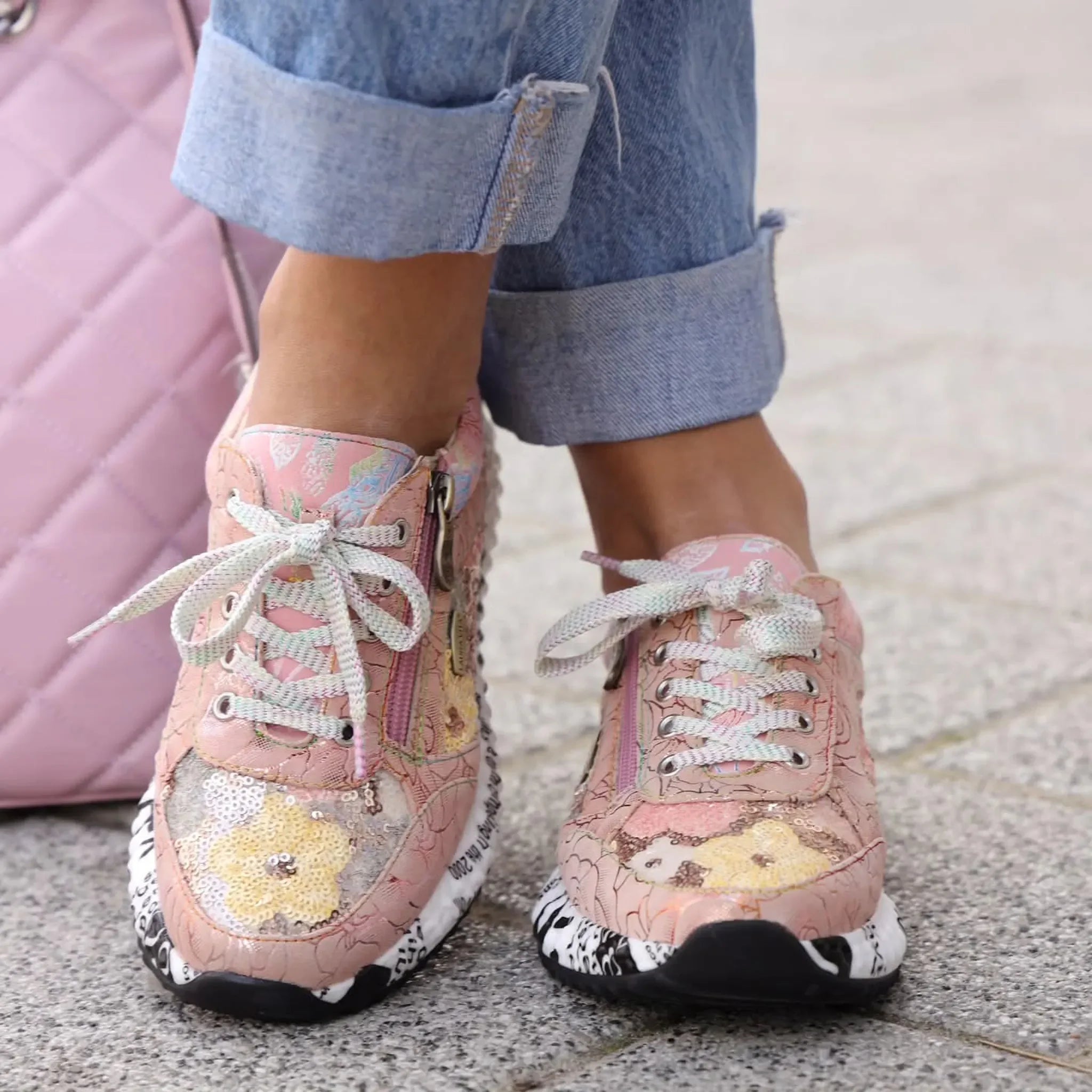 Laura Vita 6704 maglovito roze on foot