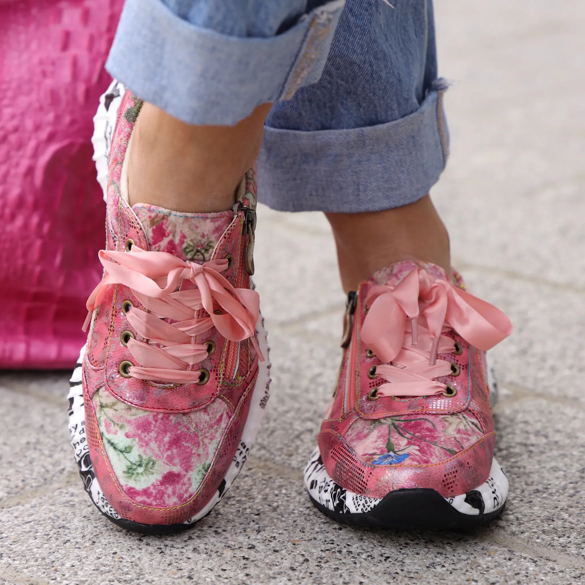 Laura Vita 6707 tamno pink on foot