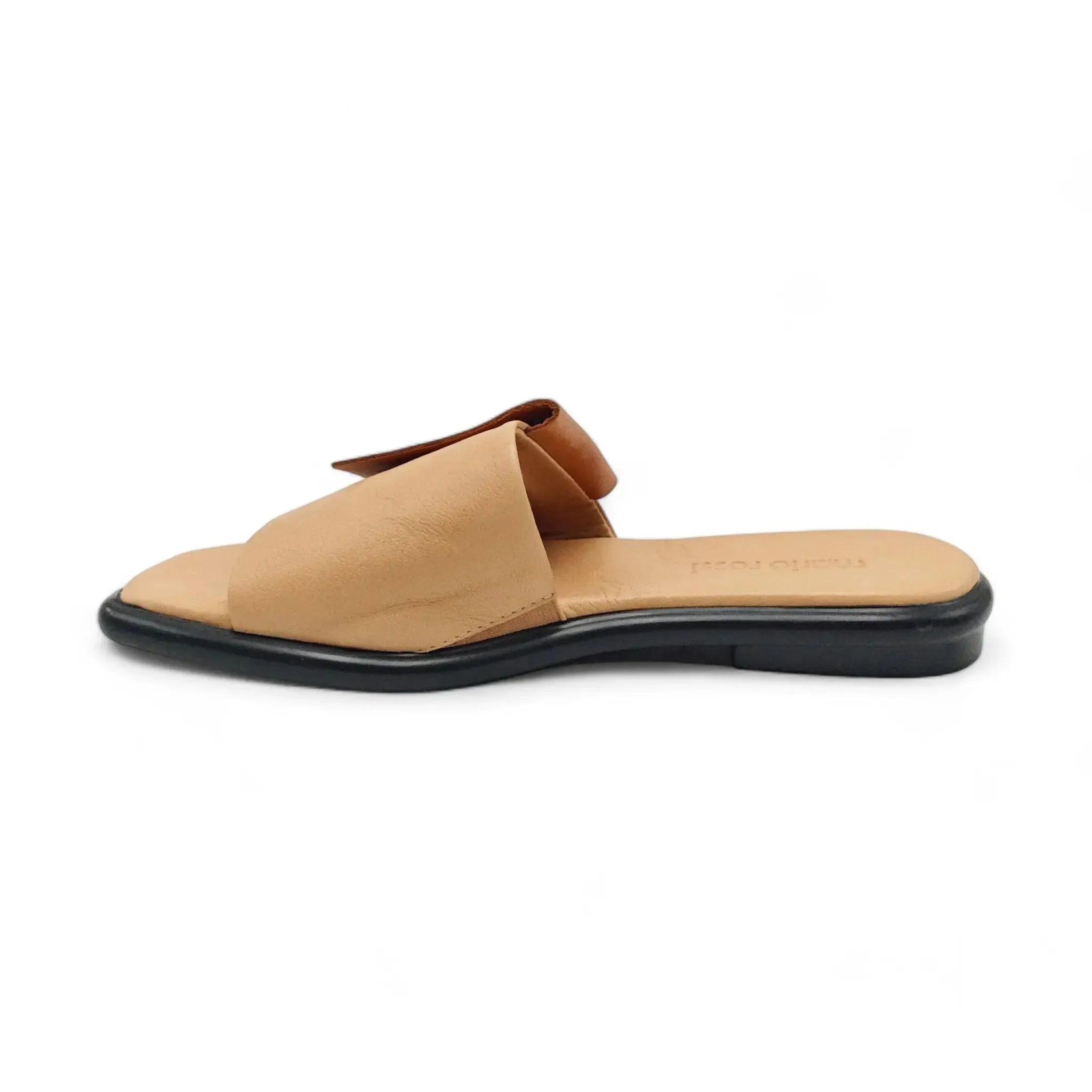 Mario Rossi 9867 biskvit pogled levo