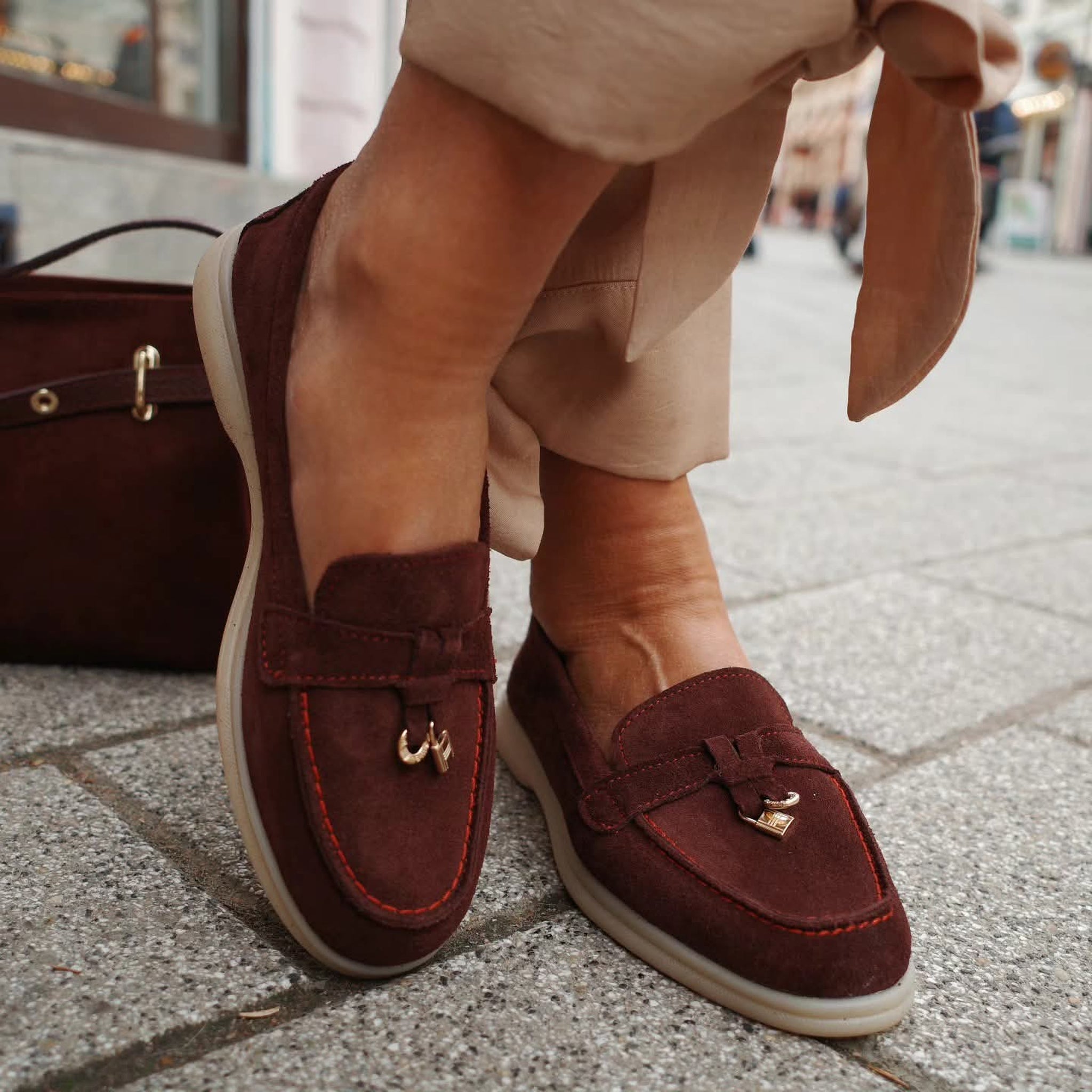 Moda Pelle 1035 bordo on foot