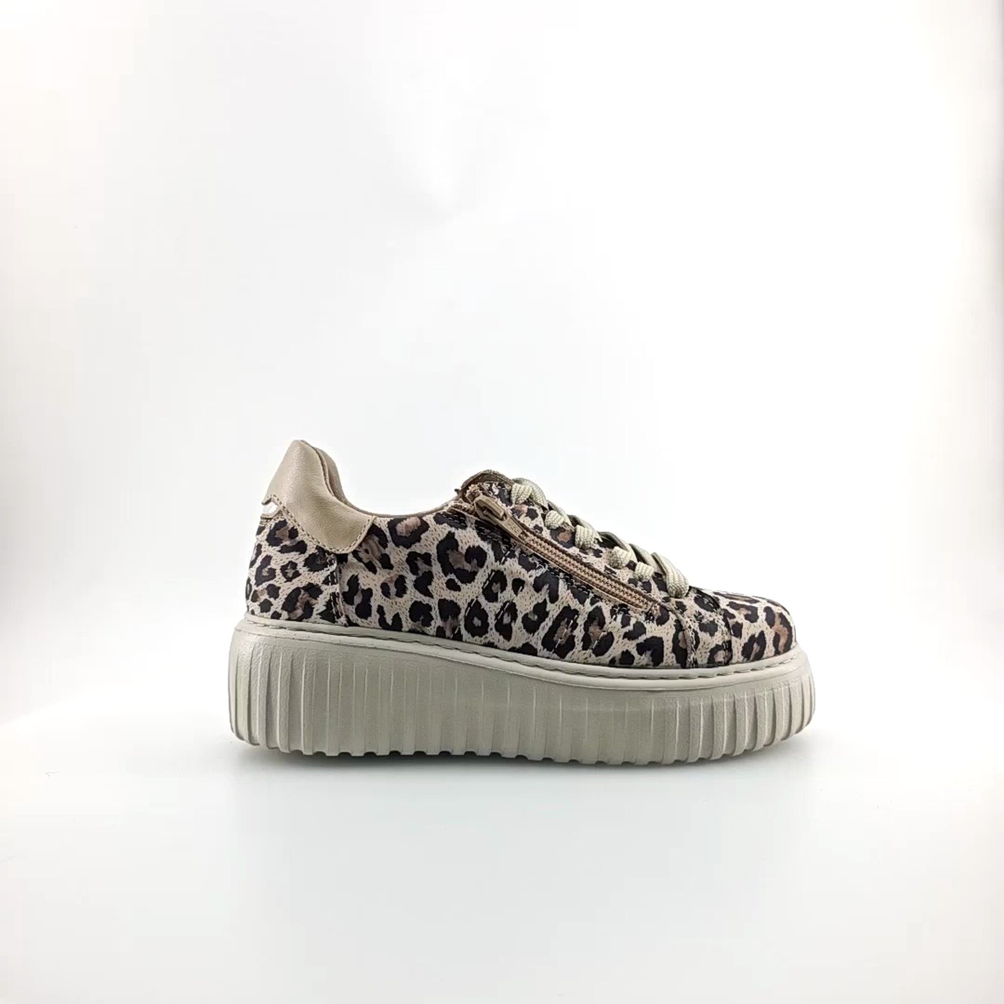Moda Pelle 15550 smeđi leopard pogled desno