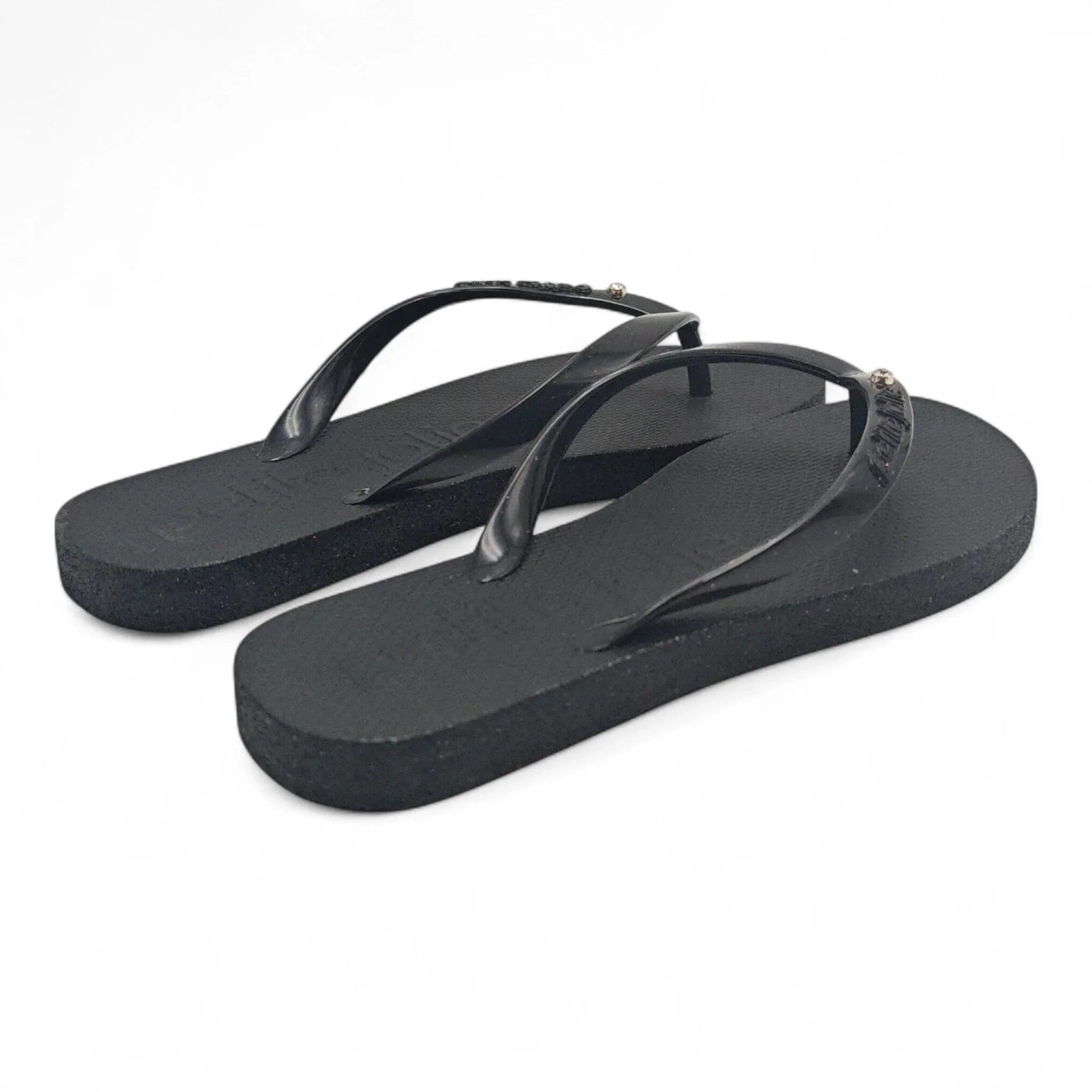 Petite Jolie 6970 crna pogled straga