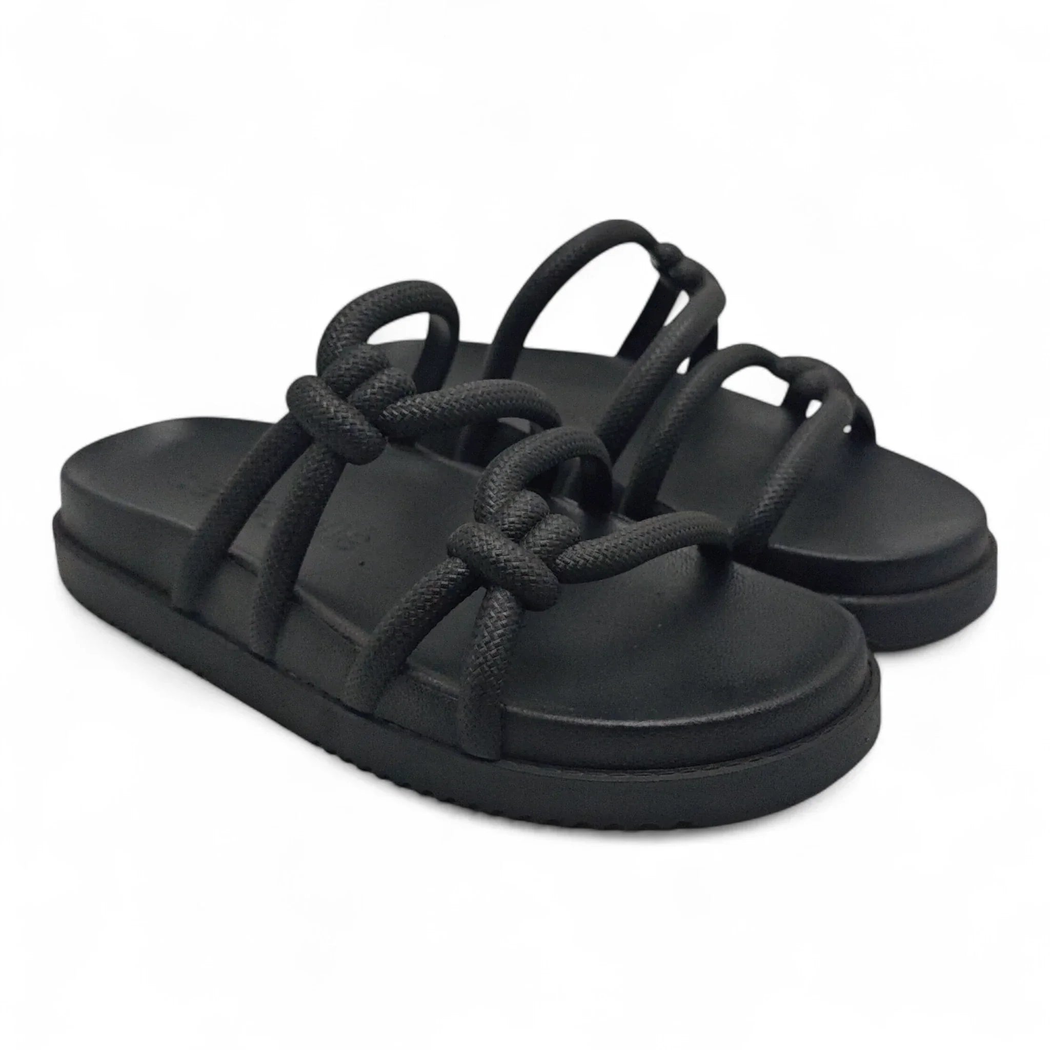 Petite Jolie 7065 crna pogled spreda