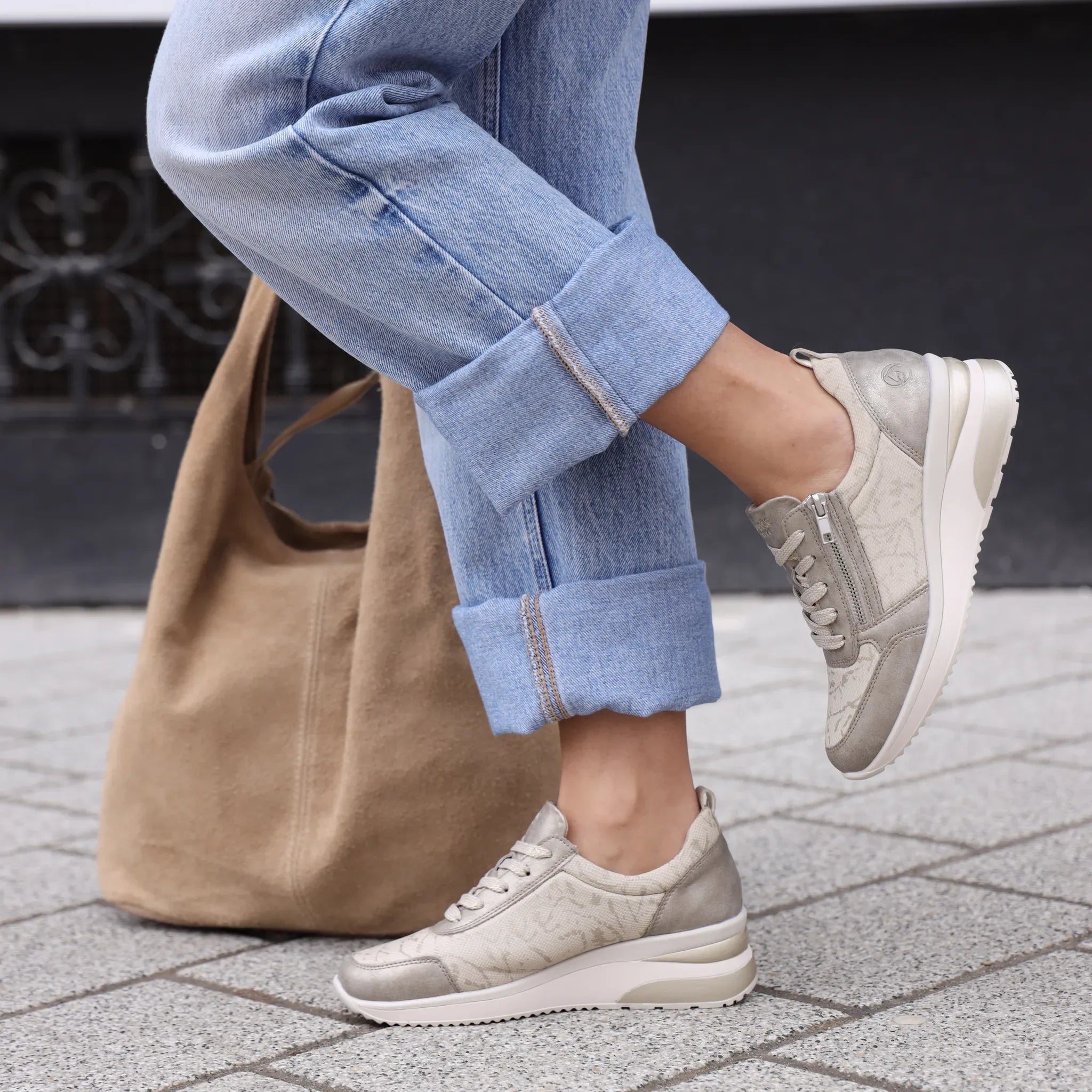 Remonte plitke modne patike na punu petu na šnjiranje 2401 - Obuća Monah