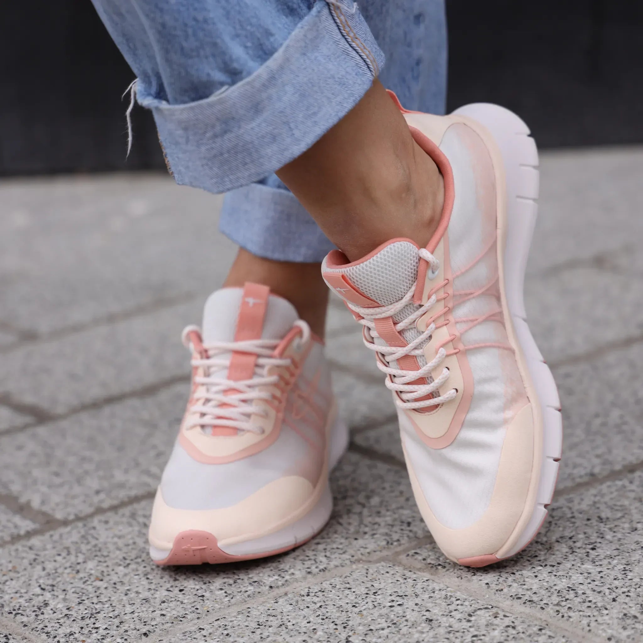 Tamaris 23767 breskva on foot