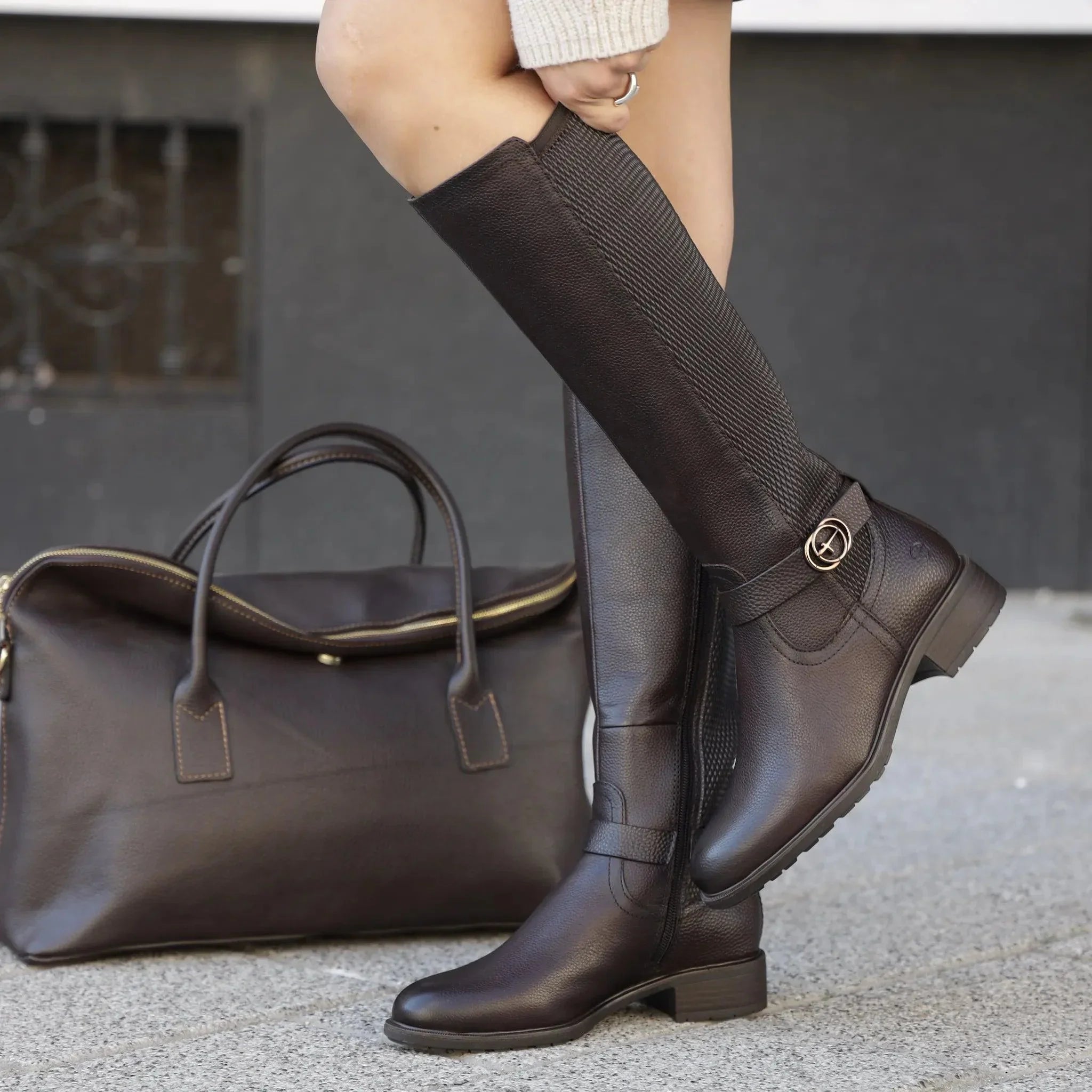 Tamaris 25618 braon on foot