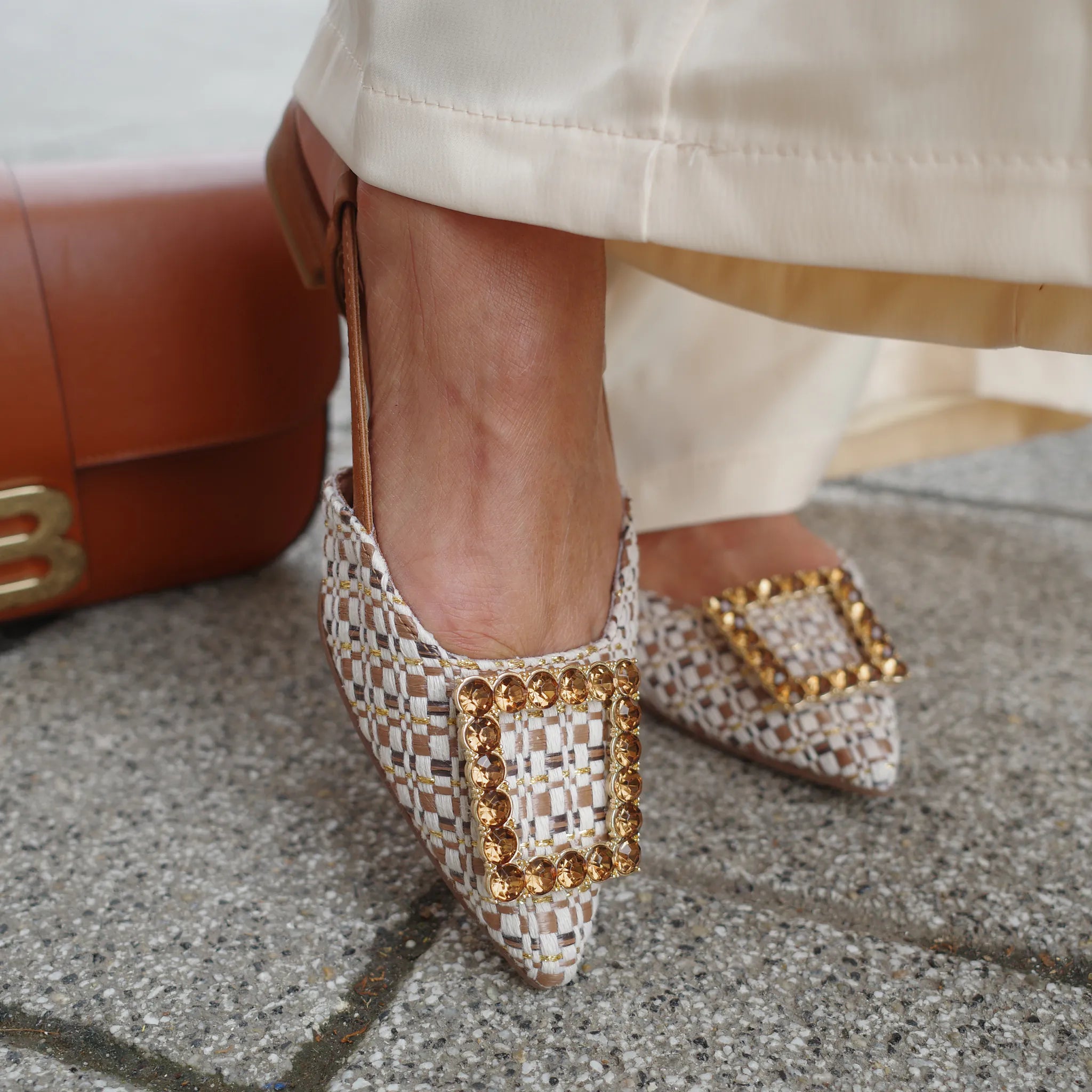 Tamaris D'Orsay ravne sandale sa podesivim remenom 29403