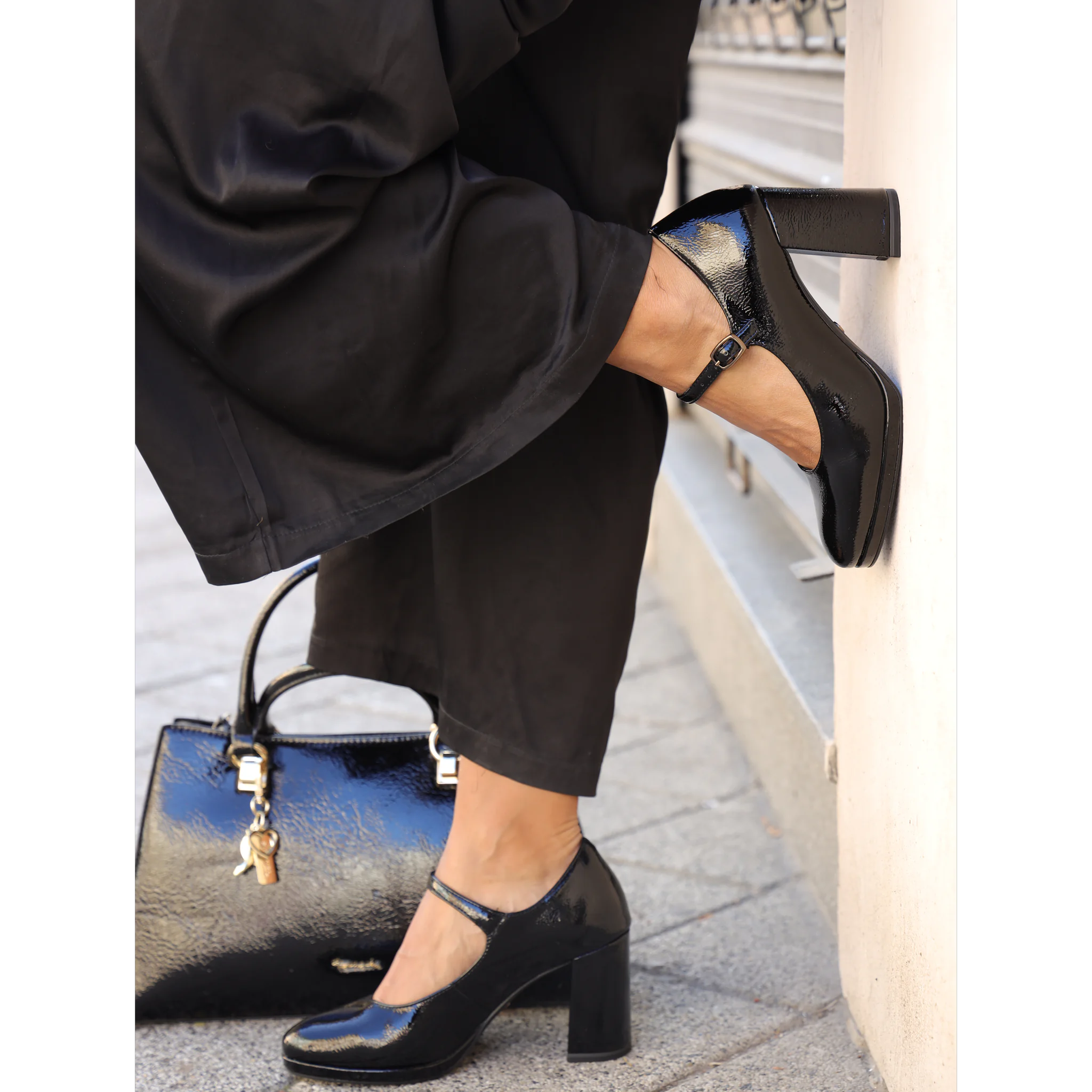 Tamaris klasične Mary Jane cipele na blok štiklu 22462 - Obuća Monah