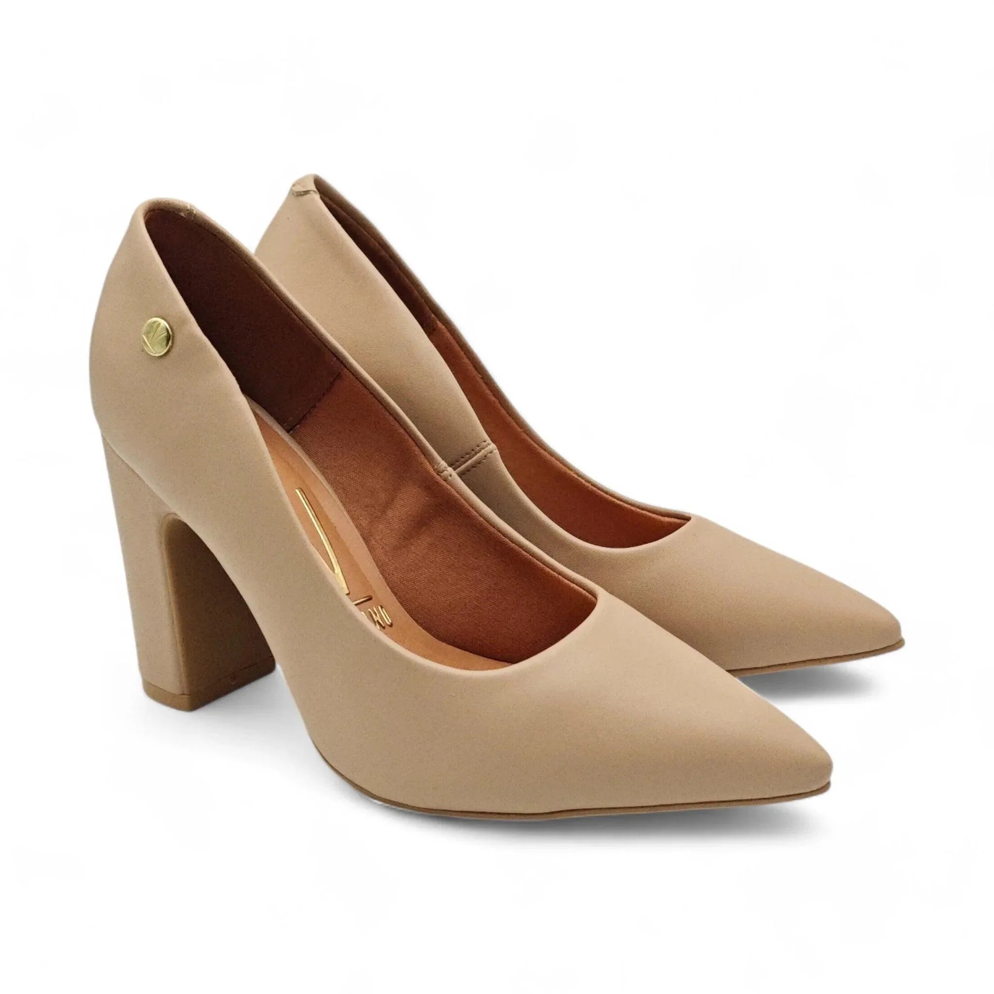 Vizzano 400 lešnik pogled spreda