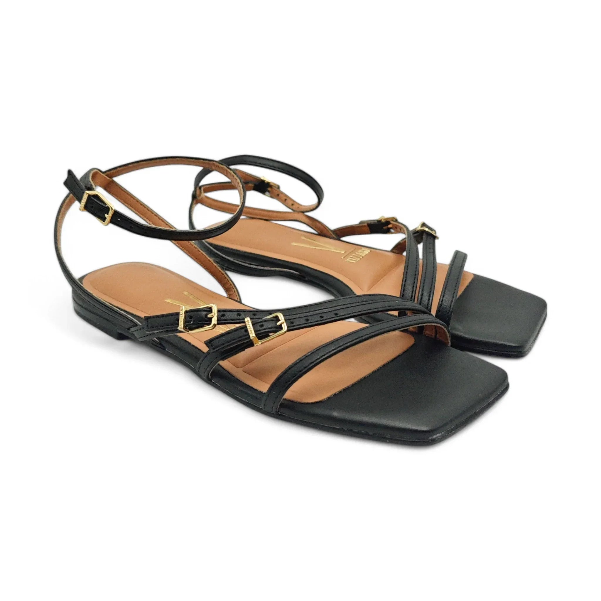 Vizzano 103 crna pogled spreda