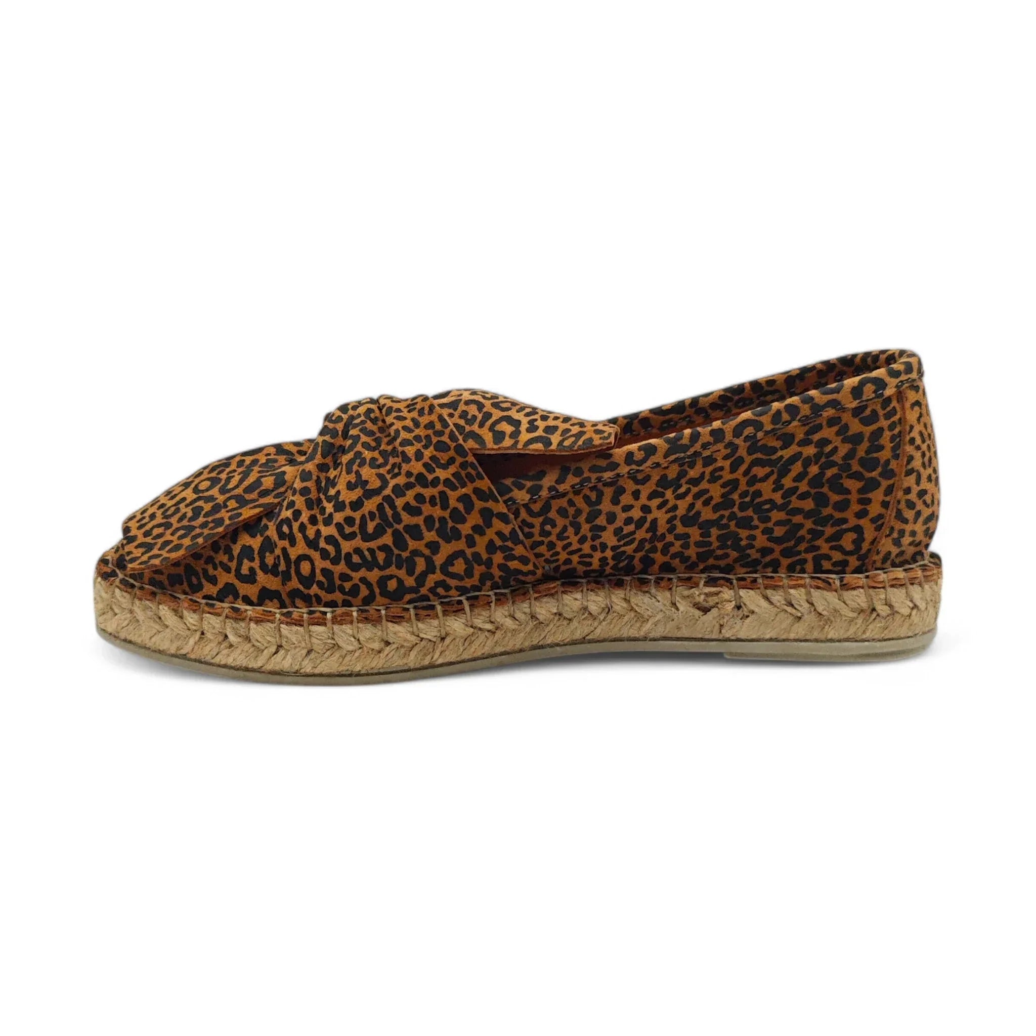 Bueno 5200 smeđi leopard pogled levo