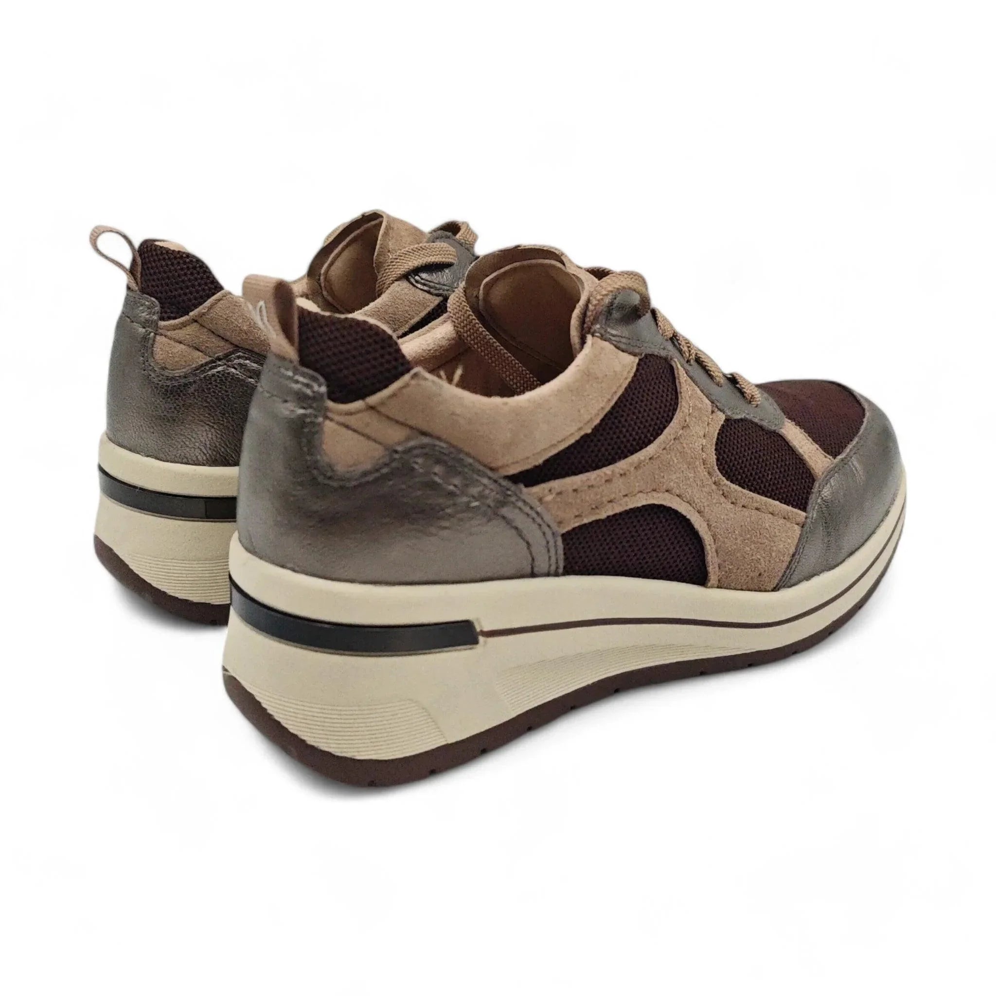 Caprice 23305 taupe pogled straga