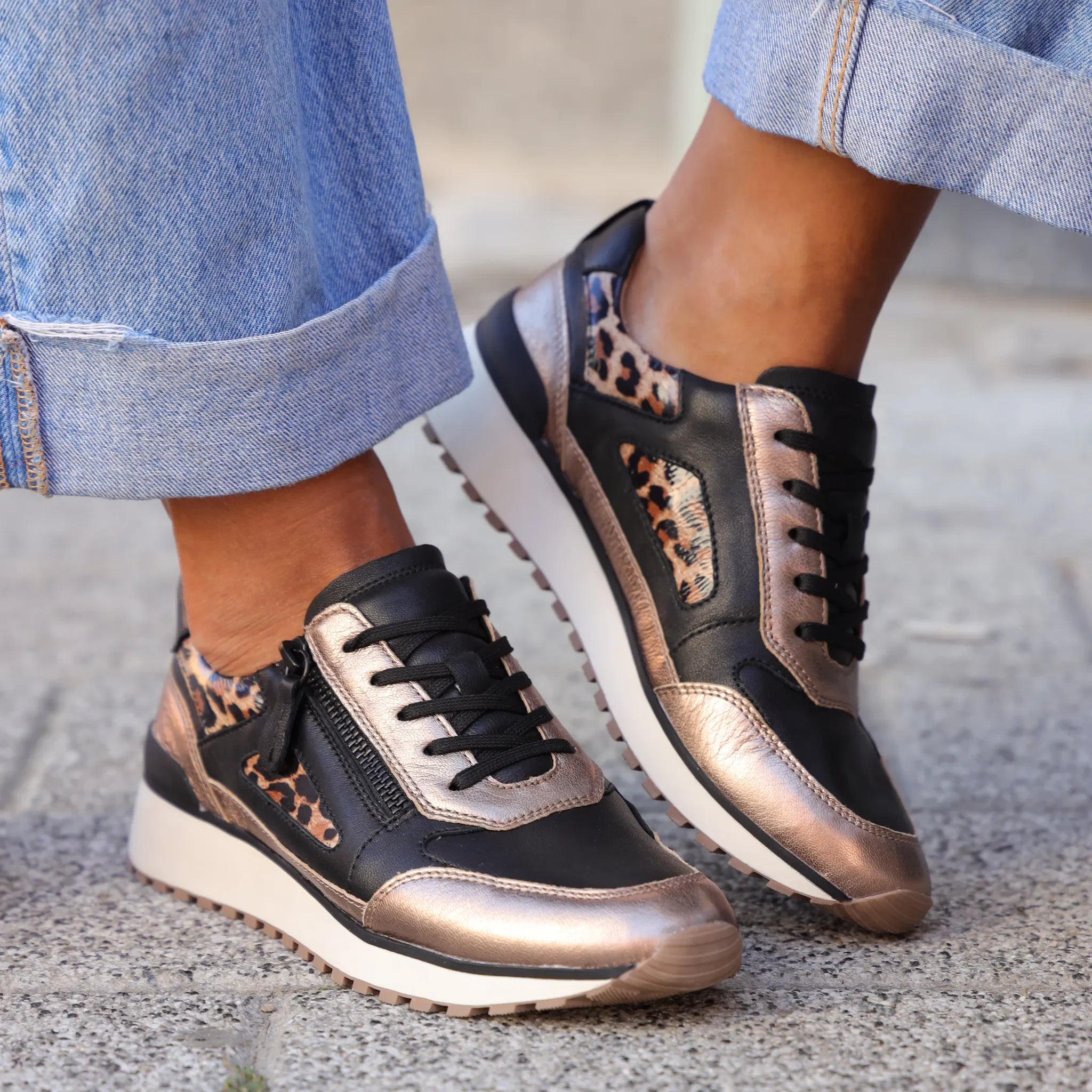 Caprice 23702 bronza on foot