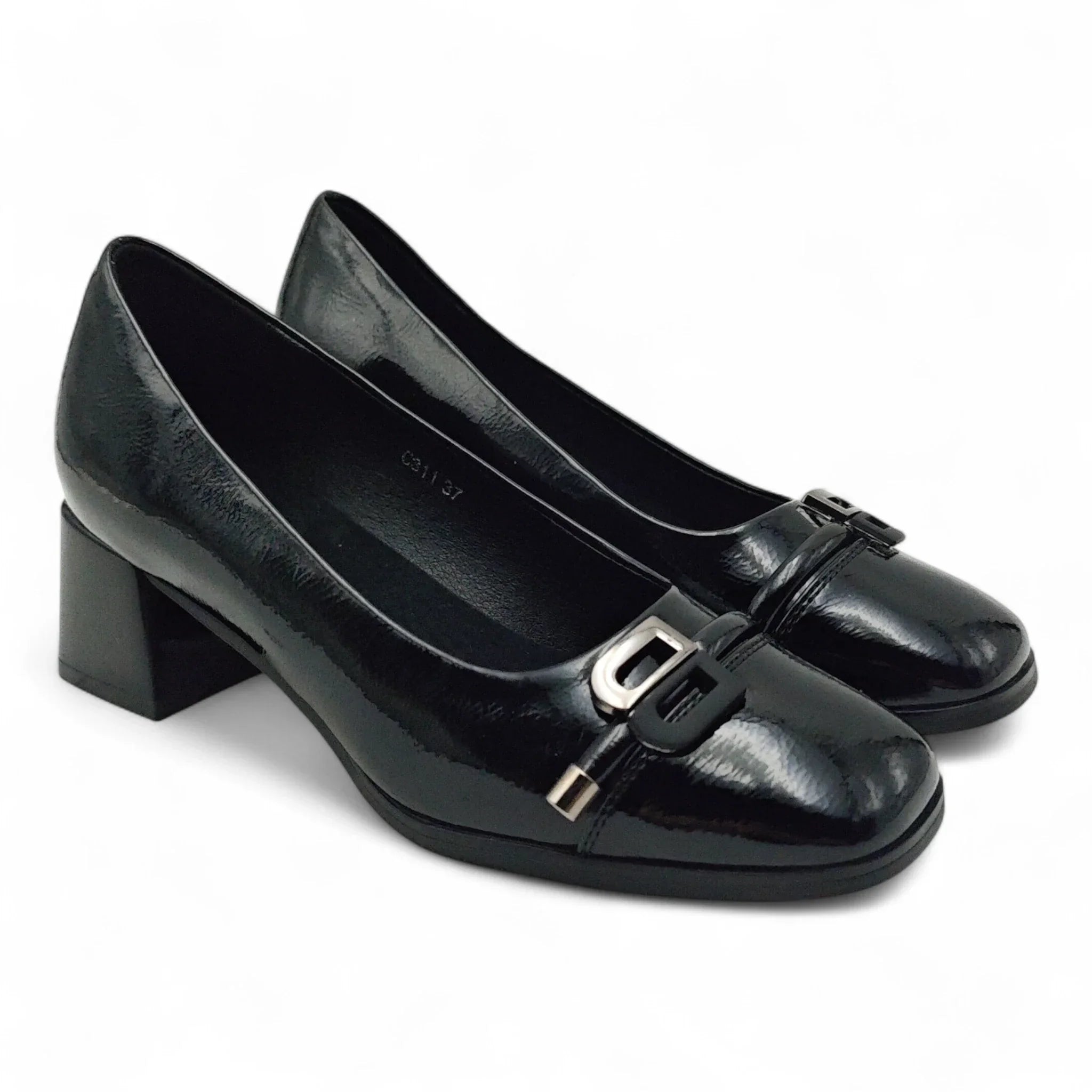 Emelie Strandberg 311 crna pogled spreda