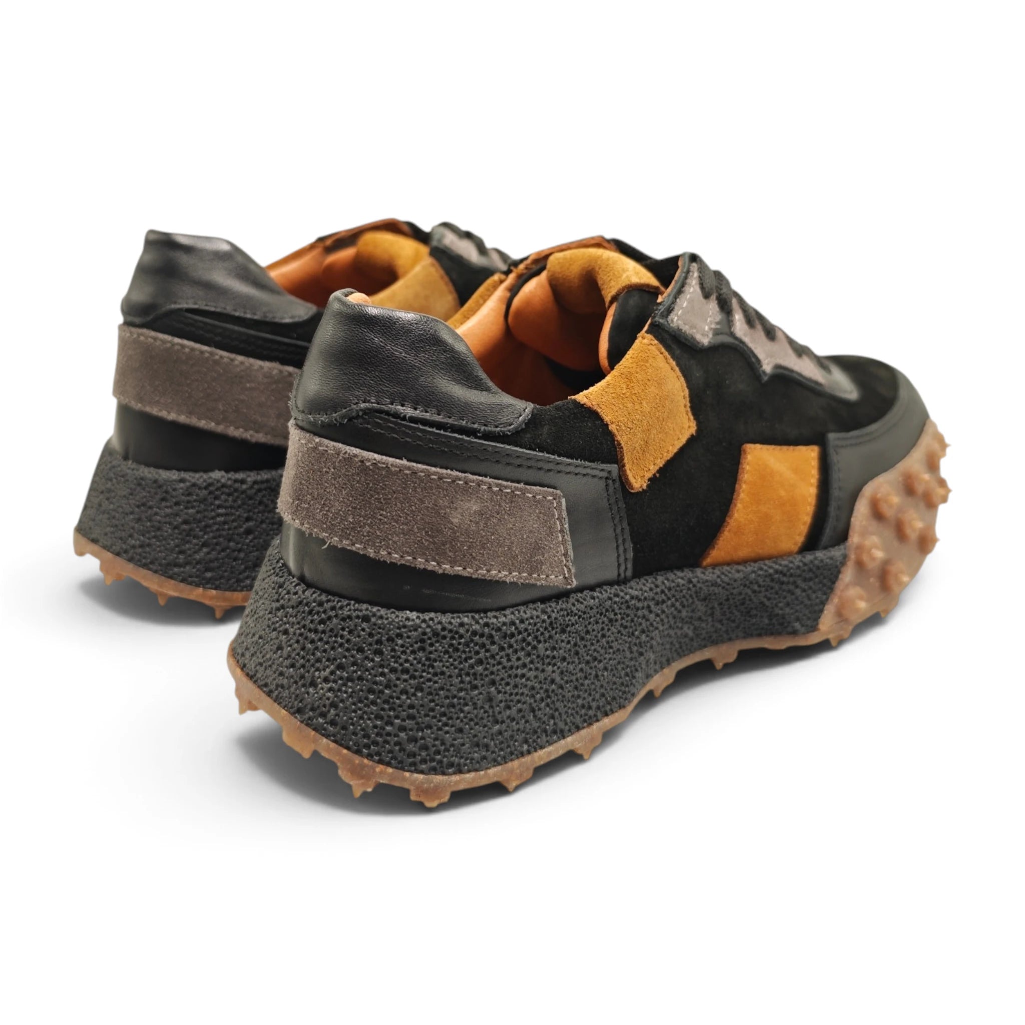 Invento 0142 Crna