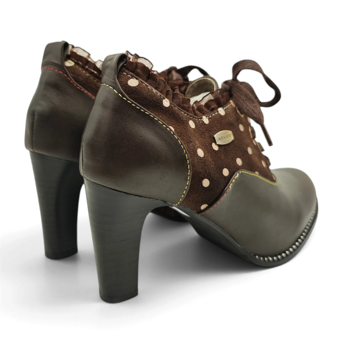 Laura Vita 8089 braon pogled straga #Boja_braon
