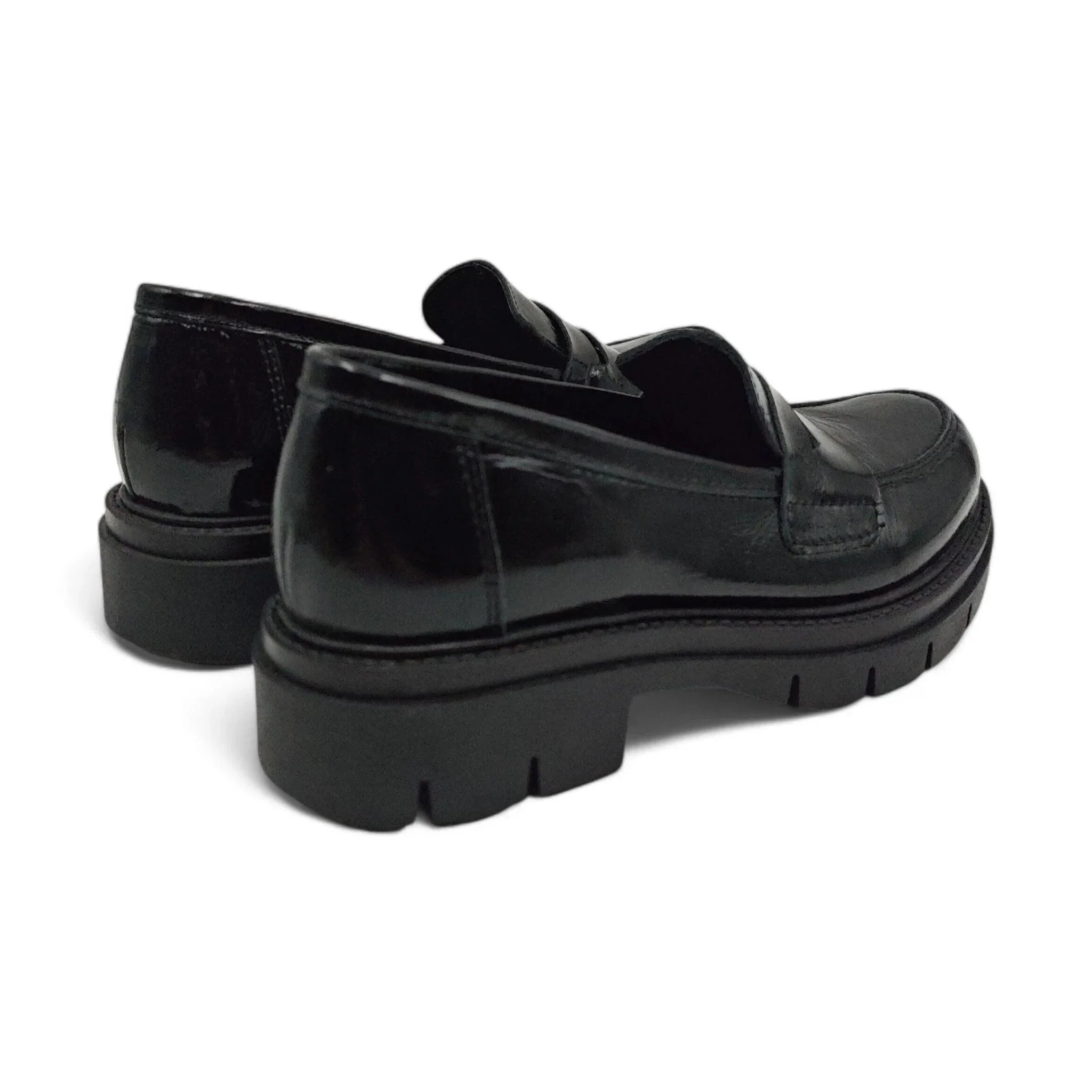 Moda Pelle 1610 crni lak pogled straga