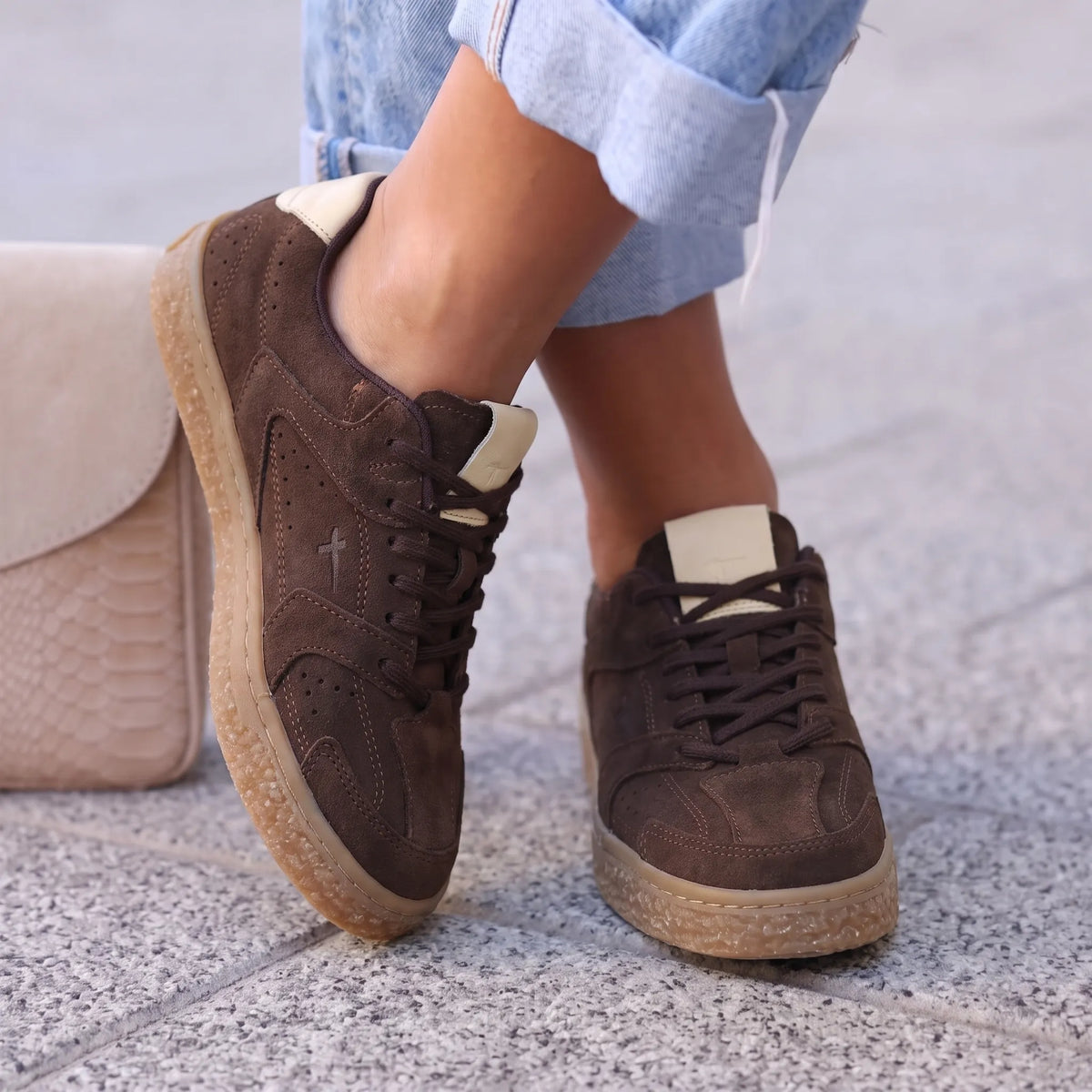 Tamaris 23600 braon on foot 02 #Boja_braon