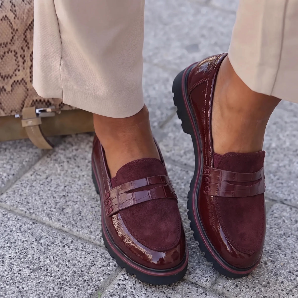 Tamaris 24312 bordo on foot #Boja_bordo