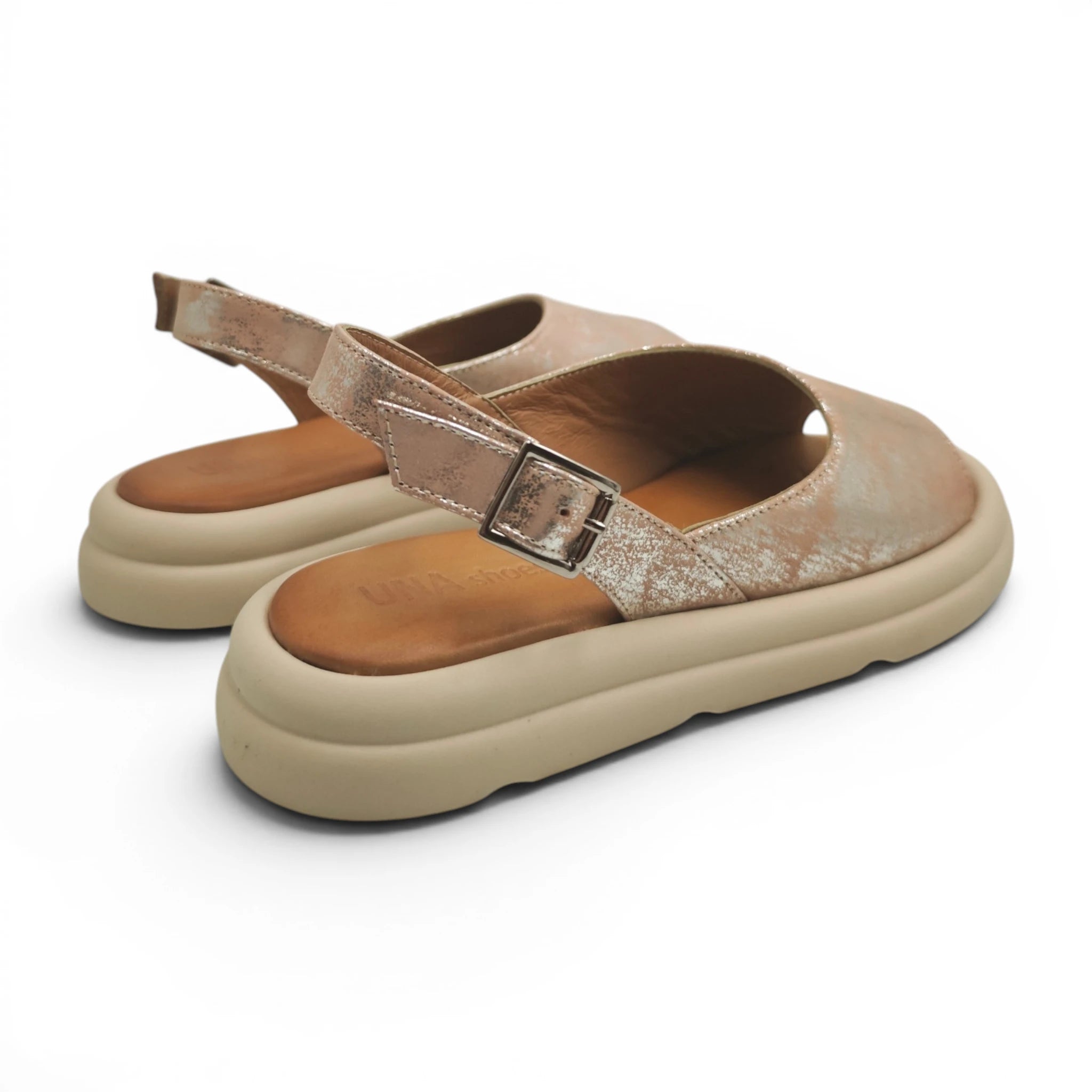 Una 701372 maglovito roze pogled straga